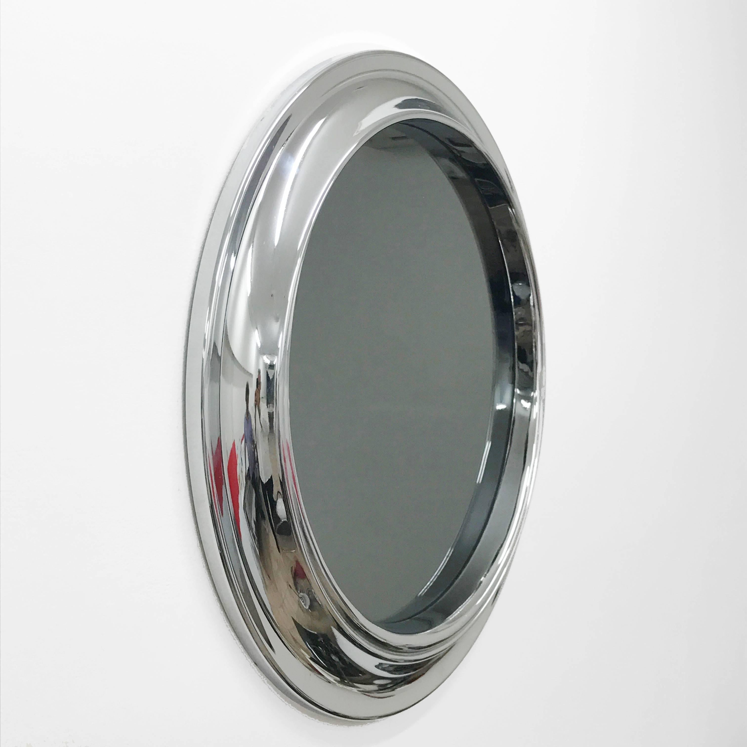 Mid-Century Modern Midcentury Round Polished Chromed and Smoked Italian Mirror, 1960s