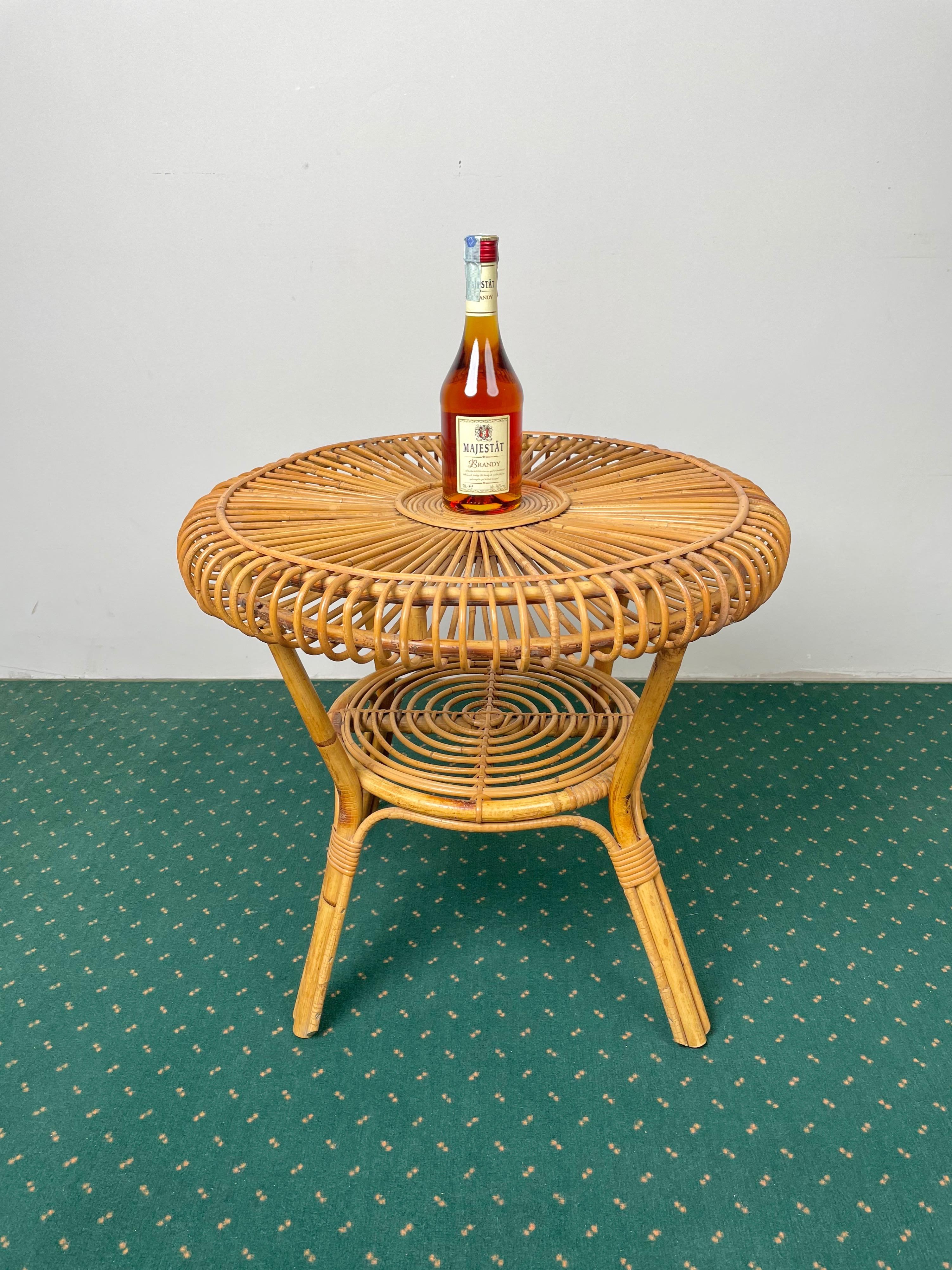 Midcentury Round Rattan and Bamboo Coffee Table, Italy, 1960s In Good Condition For Sale In Rome, IT