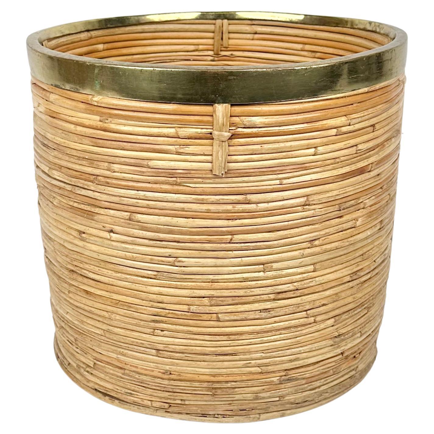 Late 20th Century Mid-Century Round Rattan and Brass Basket or Planter, Italy, 1970s For Sale