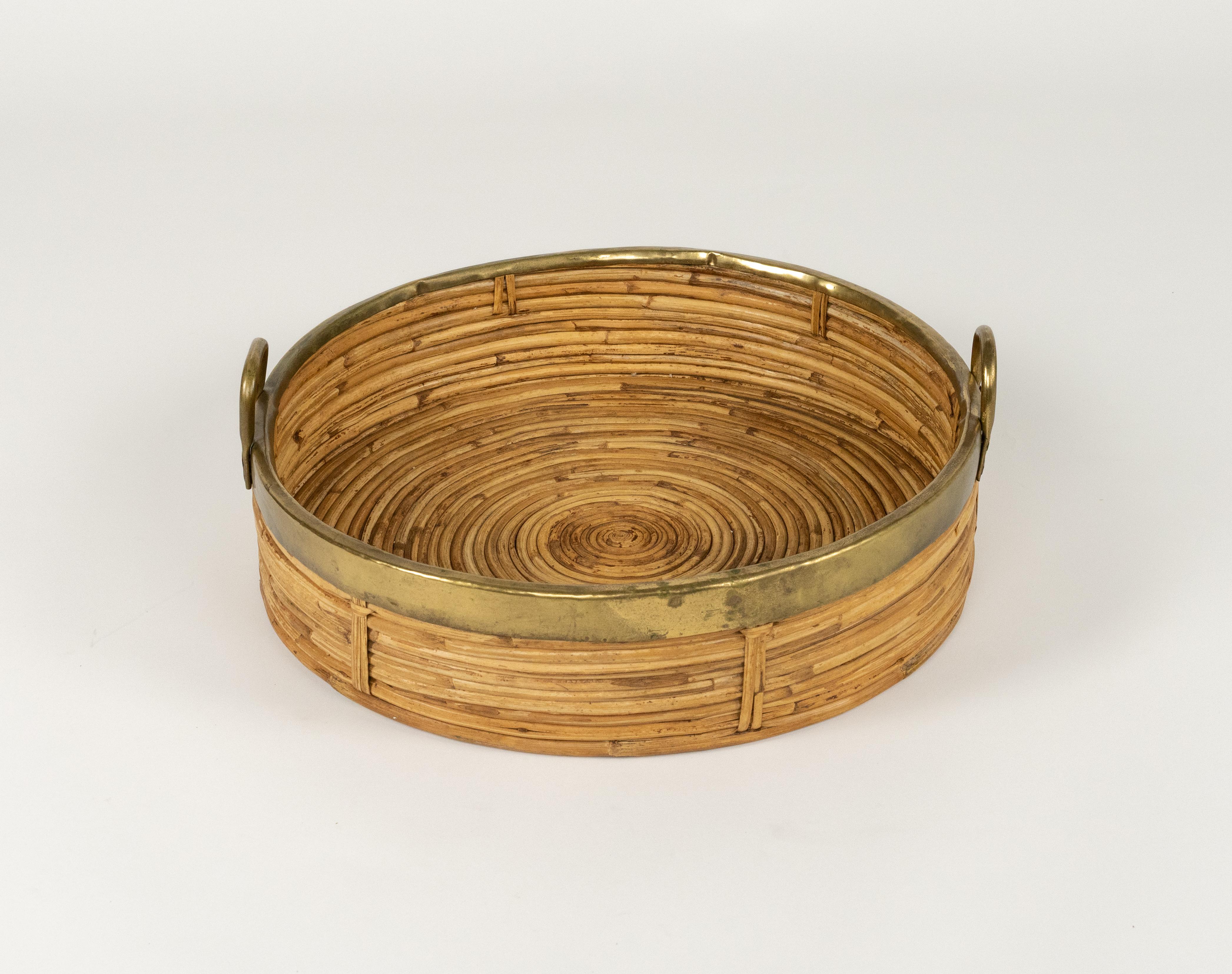 Rundes Serviertablett aus Bambus, Rattan und Messing aus der Mitte des Jahrhunderts, Italien 1970er im Angebot 3