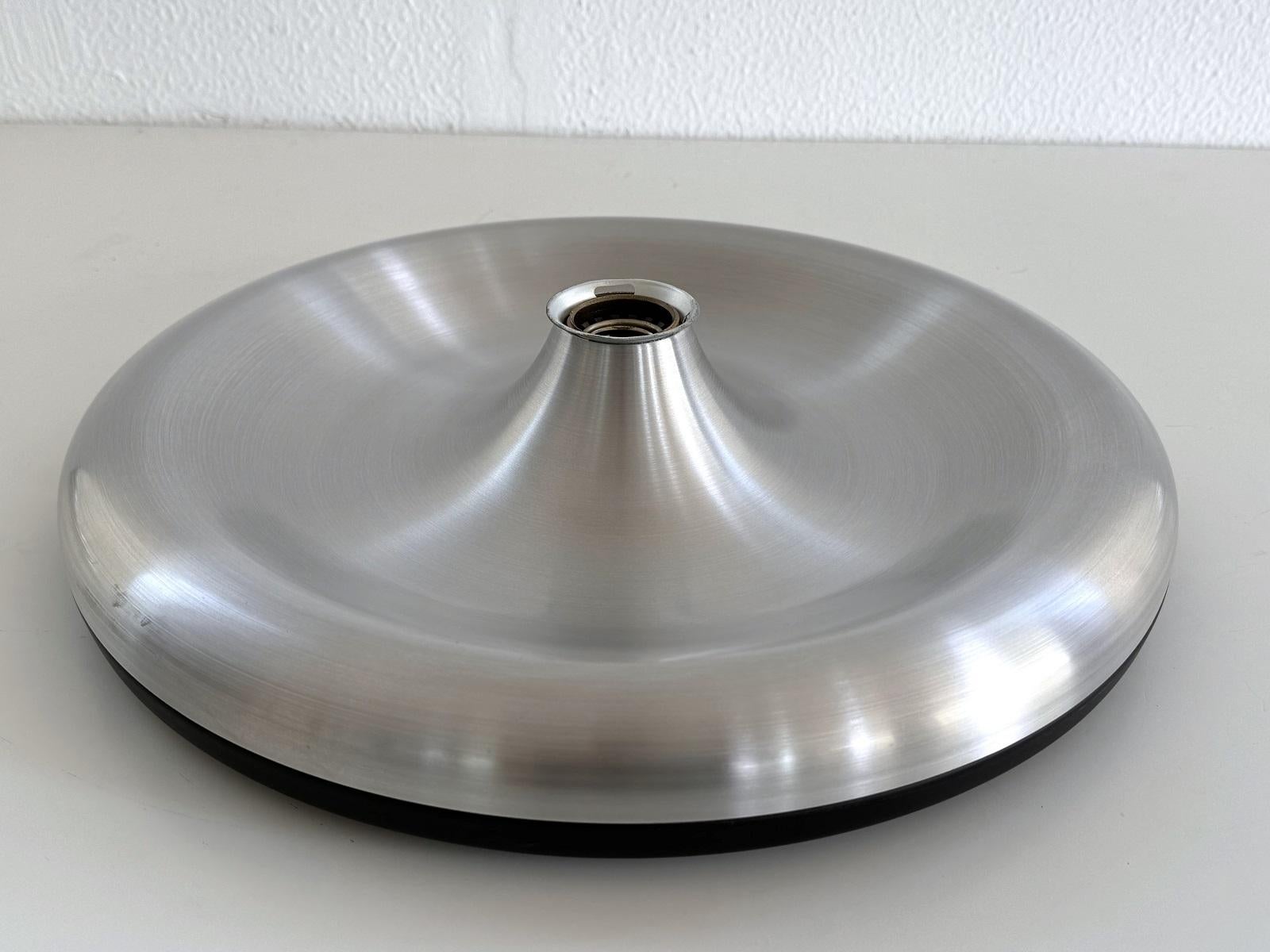 Aplique o empotrable redondo de aluminio plateado de mediados de siglo, años 70 en venta 7