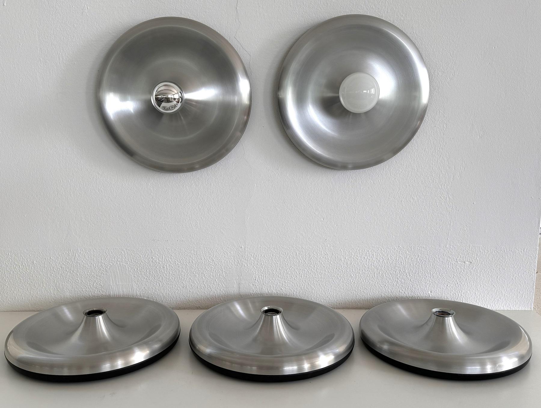 Aplique o empotrable redondo de aluminio plateado de mediados de siglo, años 70 Alemán en venta
