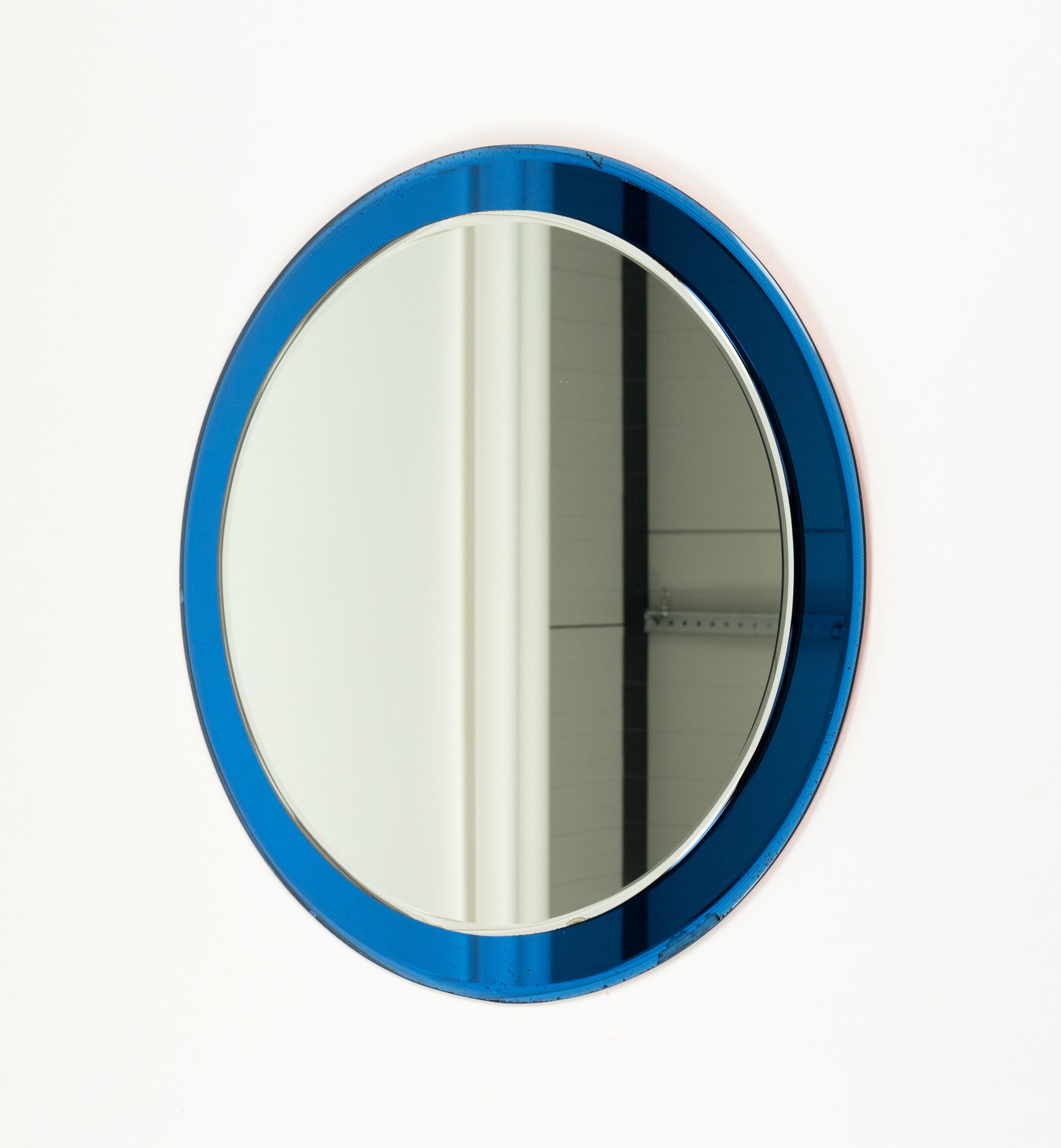 Runder Wandspiegel aus der Mitte des Jahrhunderts mit blauer Bordüre im Cristal Arte-Stil, Italien 1970er Jahre im Angebot 4