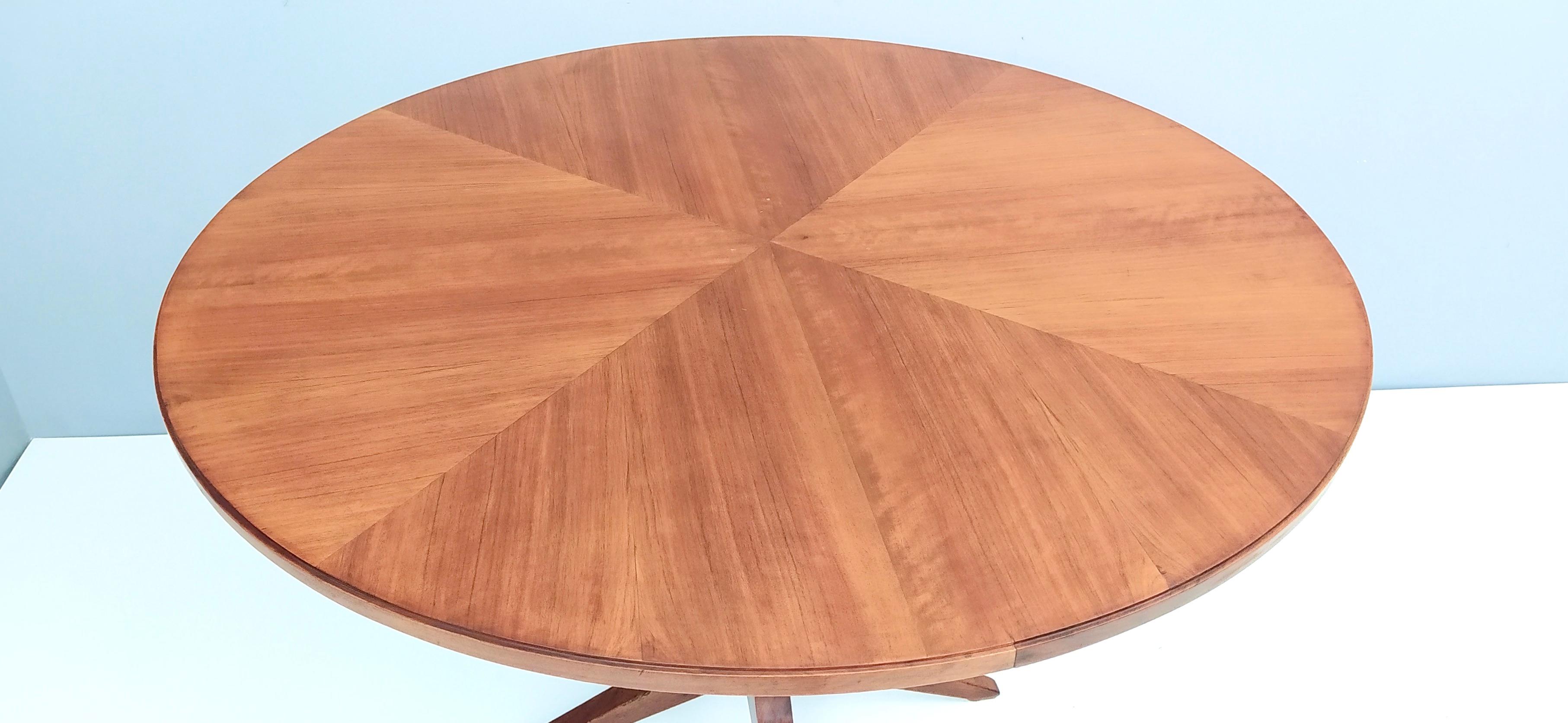 Midcentury Round Wooden Dining Table in the Style of Ico Parisi, Italy 1