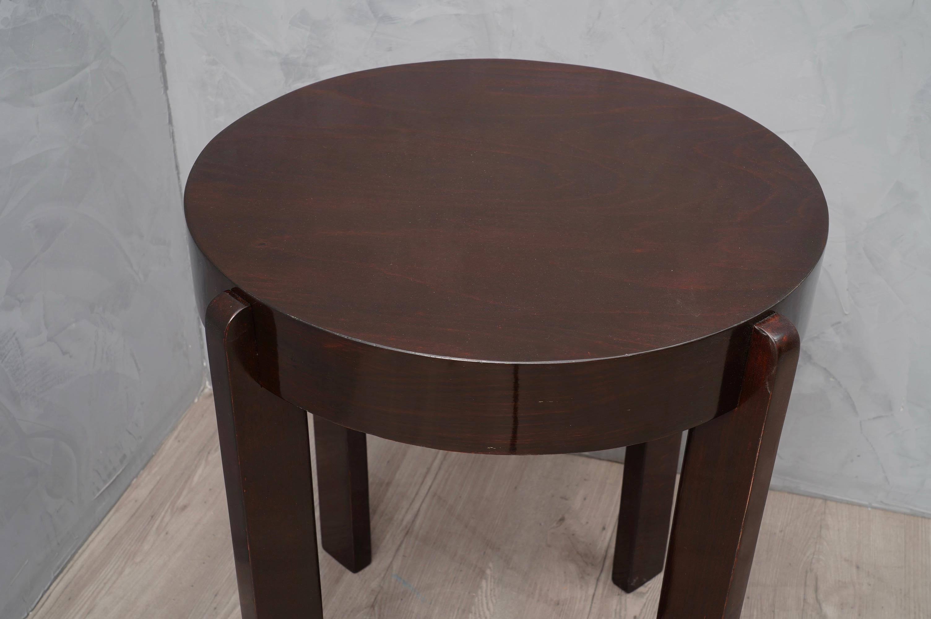 Midcentury Round Walnut Wood Stained in Dark Mahogany Side Table, 1940 For Sale 1