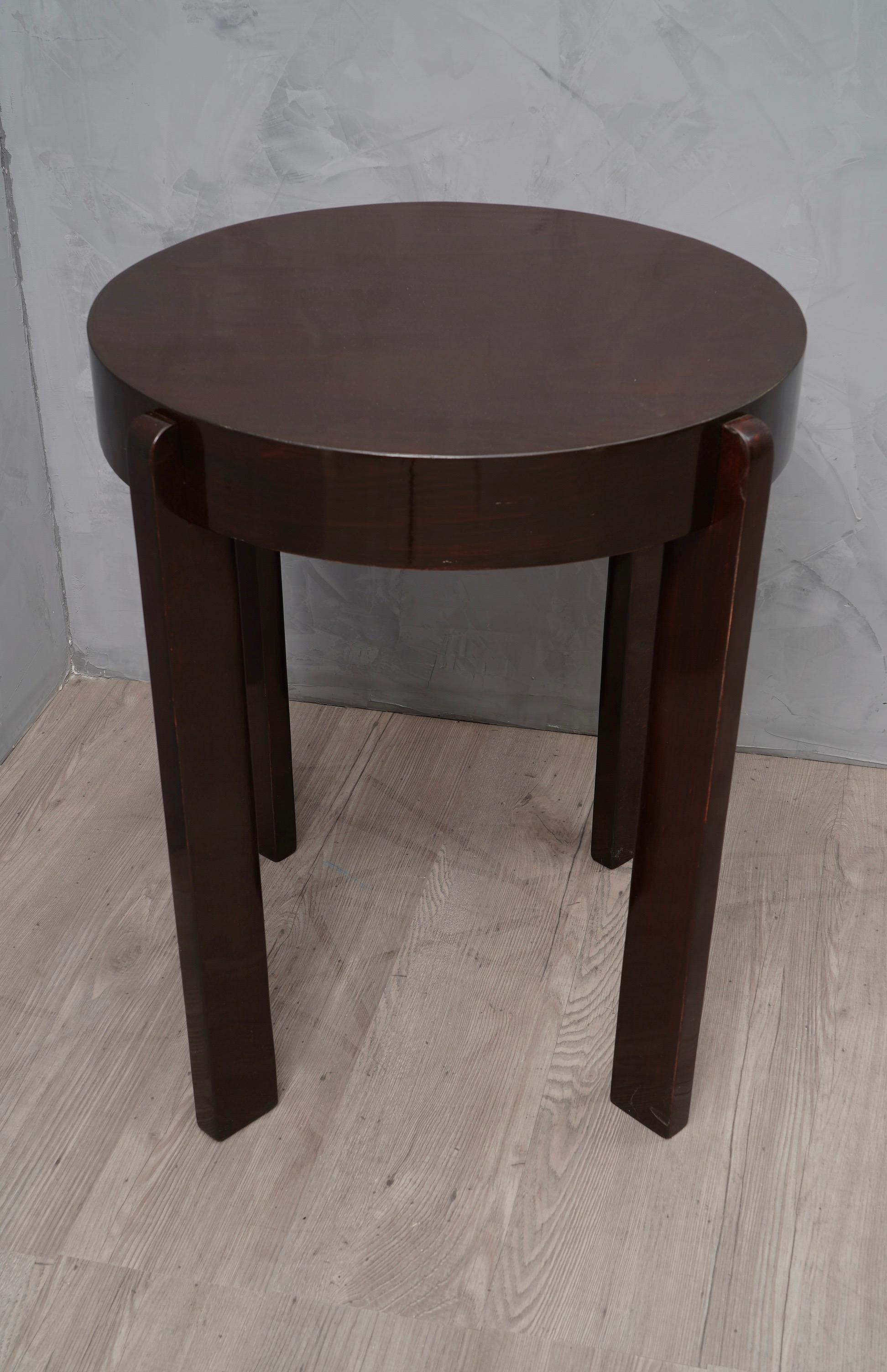 Midcentury Round Walnut Wood Stained in Dark Mahogany Side Table, 1940 For Sale 3