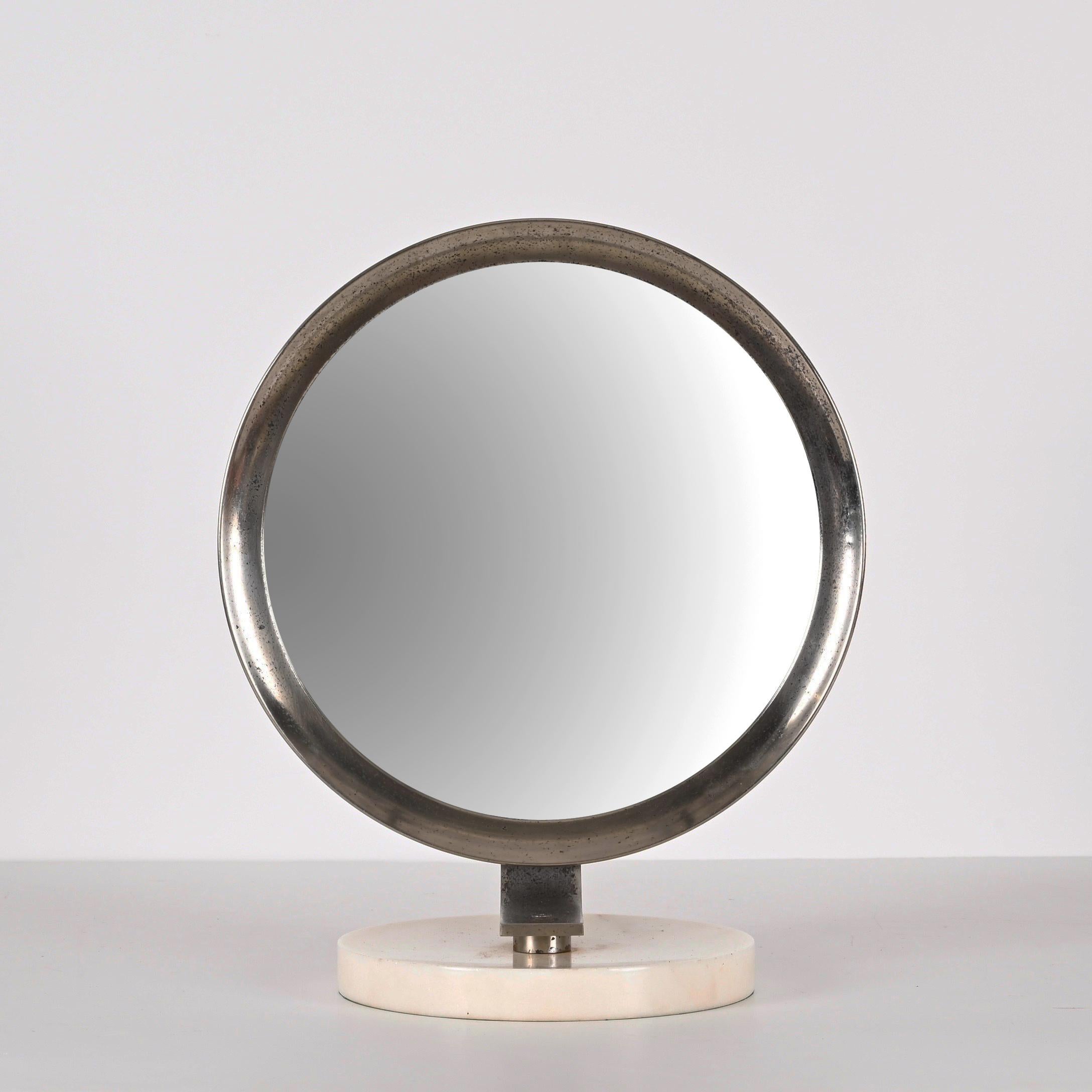 Midcentury Round White Carrara Marble and Steel Italian Dressing Mirror, 1960s For Sale 3