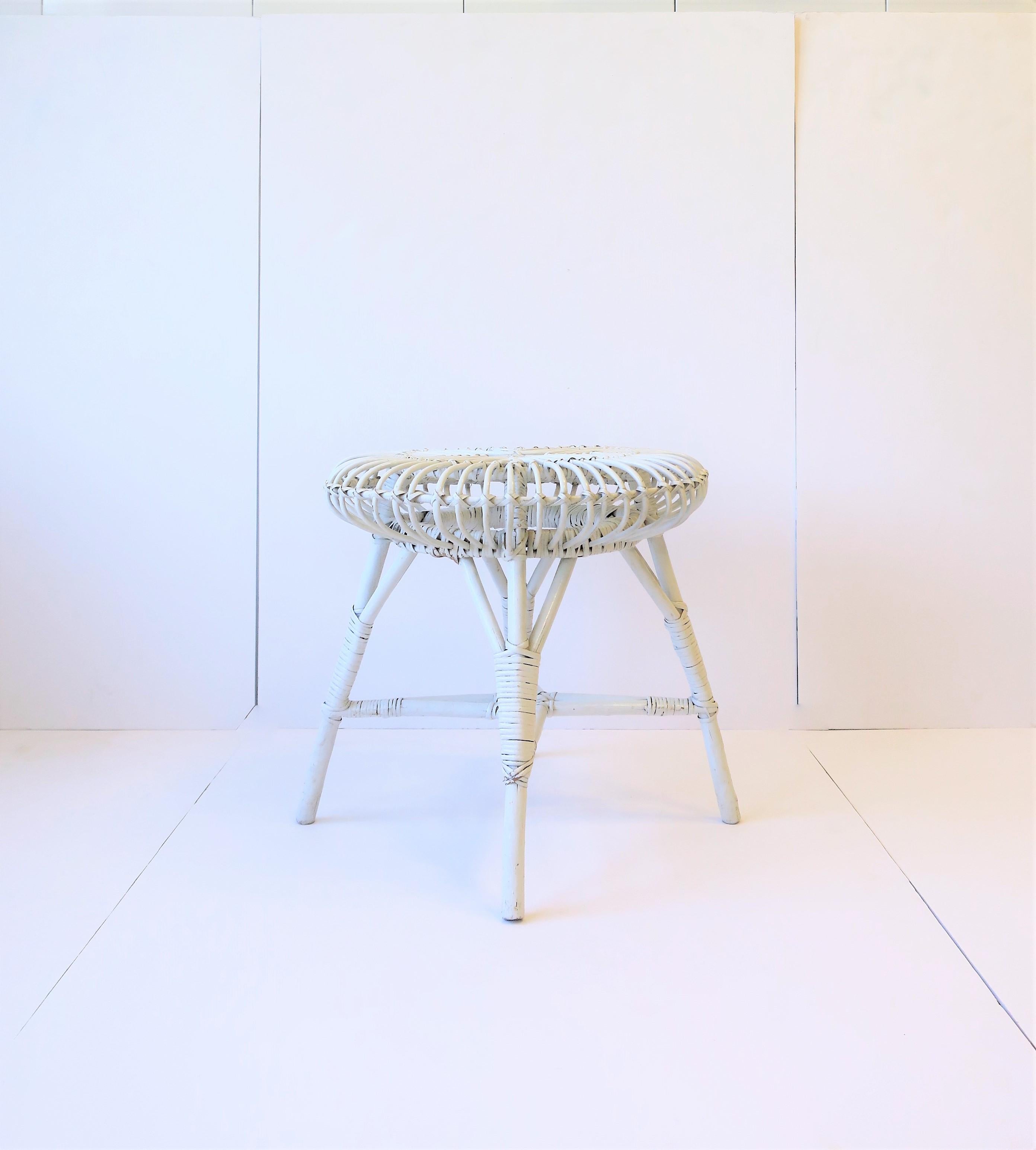Unknown Wicker Rattan Stool in the Style of Franco Albini For Sale
