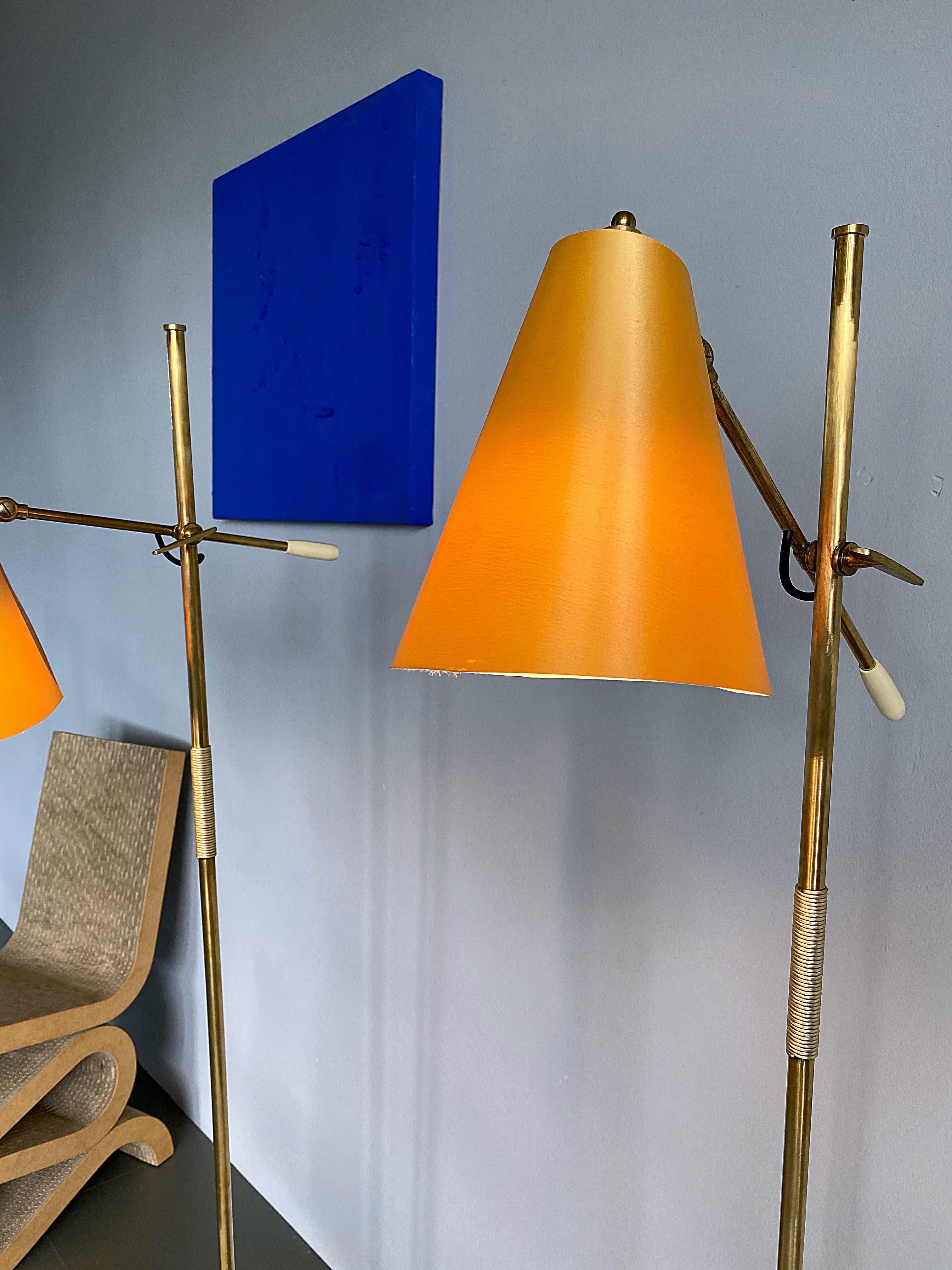 Midcentury Rupert Nikoll Adjustable Brass Floor Lamp, 1960s, Austria In Good Condition For Sale In Biebergemund, Hessen