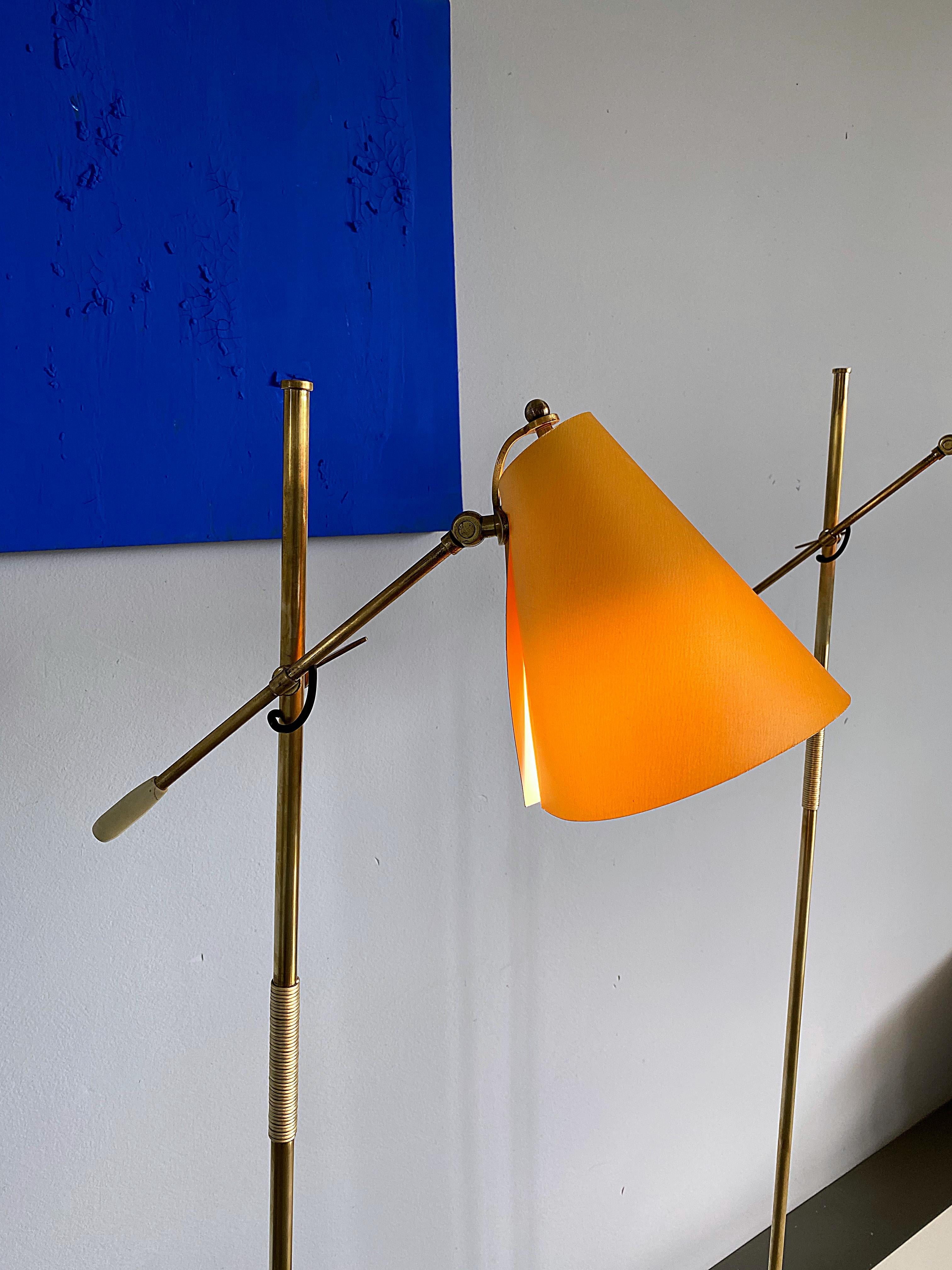 Midcentury Rupert Nikoll Adjustable Brass Floor Lamp, 1960s, Austria For Sale 1