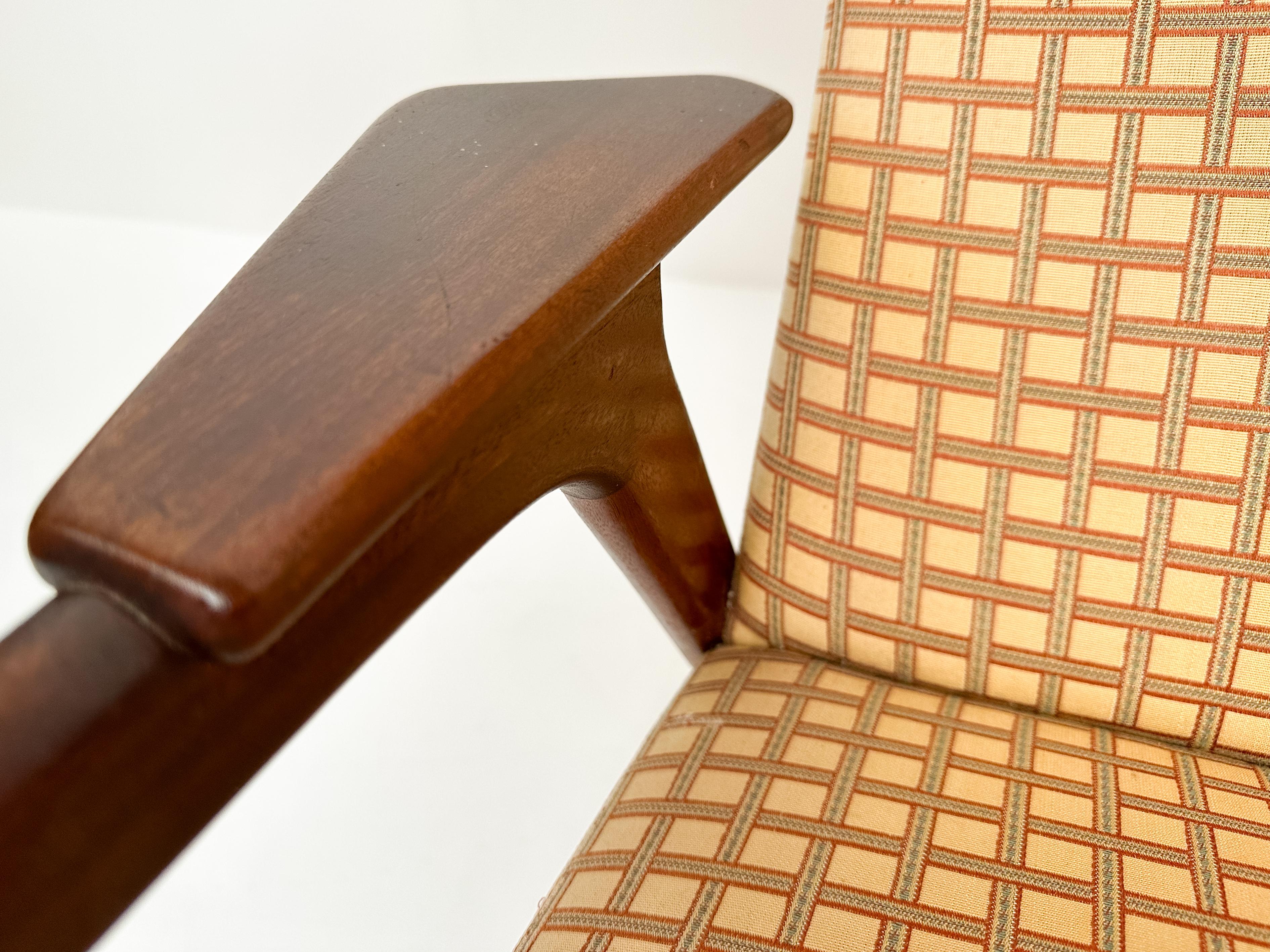 Textile Midcentury 'Ruster' Chair by Yngve Ekström for Pastoe For Sale