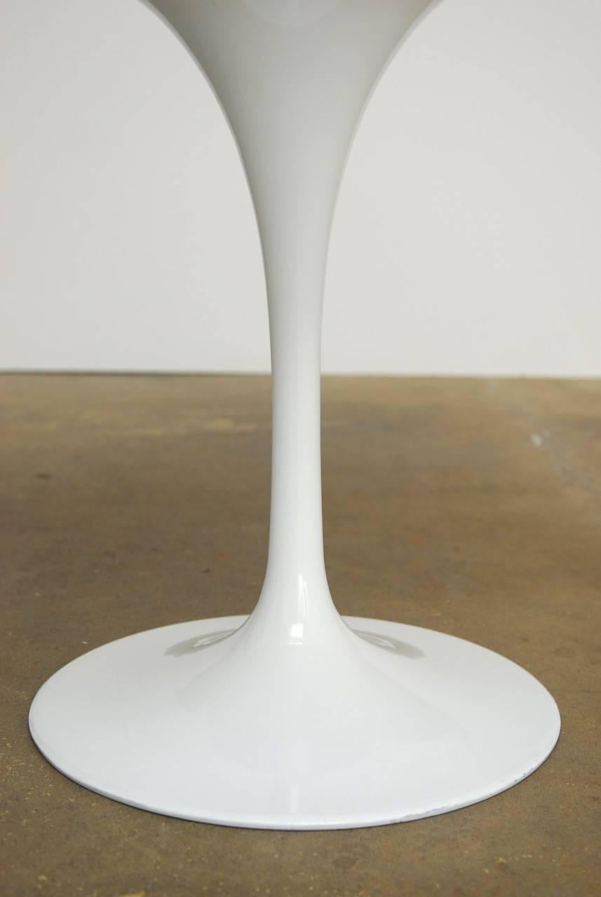 American Midcentury Saarinen Style White Tulip Table