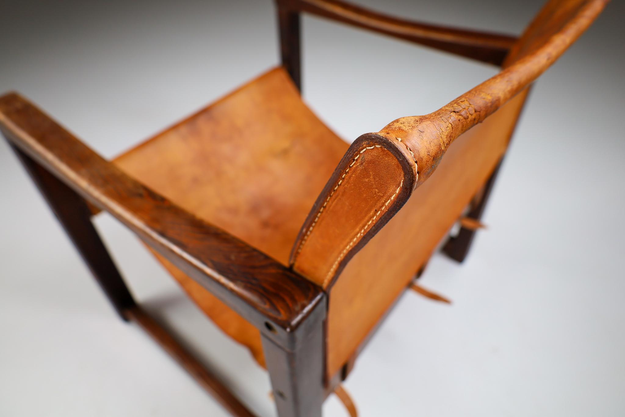 Midcentury Safari Lounge Chair in Patinated Cognac Saddle Leather, 1970s In Good Condition In Almelo, NL