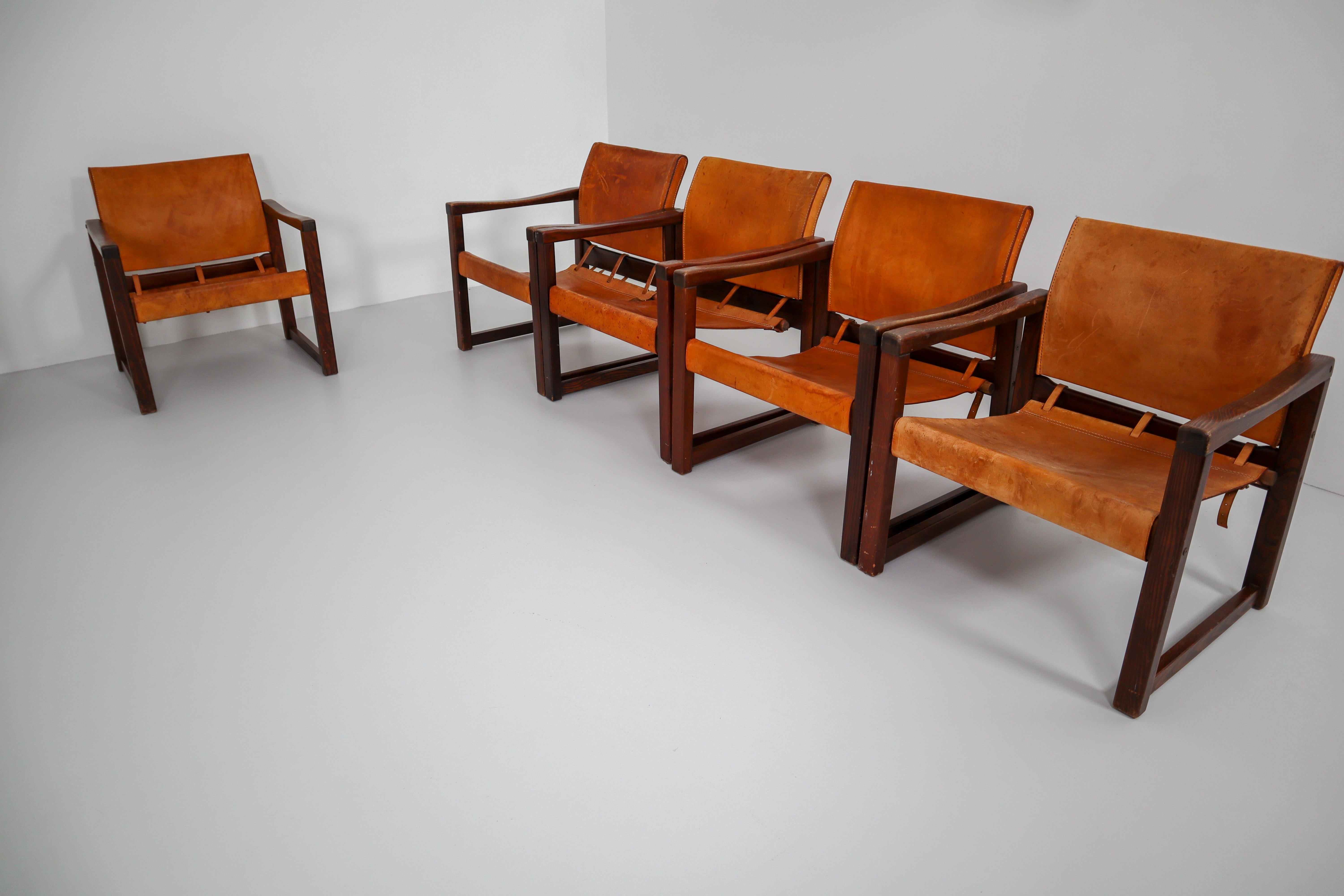 Midcentury Safari Lounge Chairs in Patinated Cognac Saddle Leather, 1970s 9