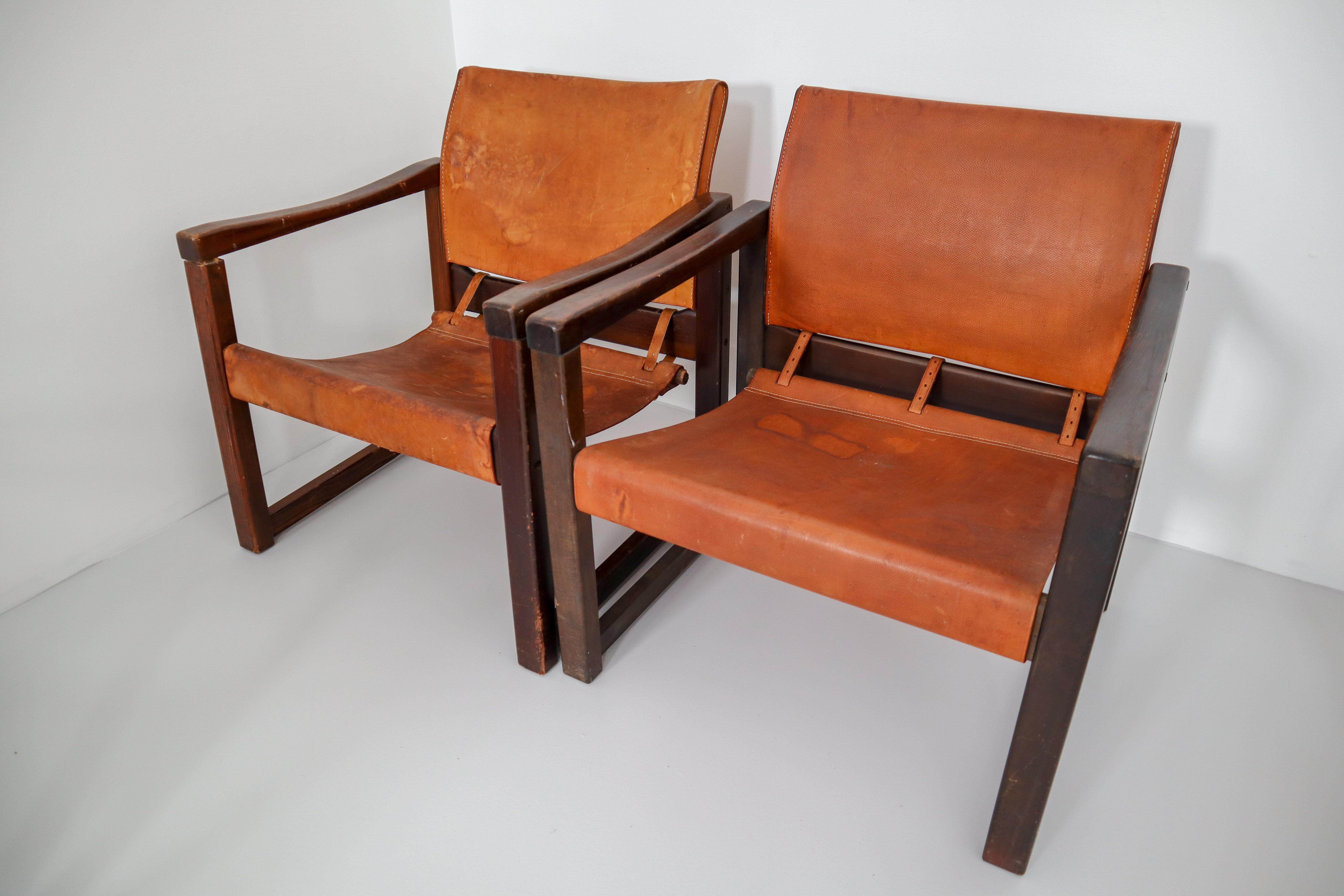 Midcentury Safari Lounge Chairs in Patinated Cognac Saddle Leather, 1970s 12