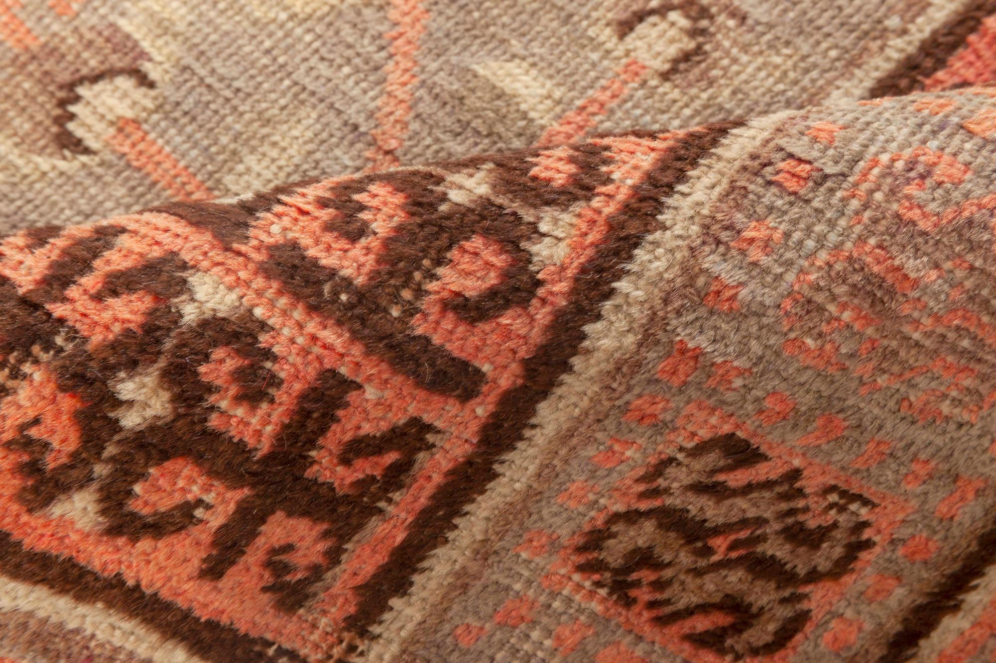 Samarkand Handgefertigter Wollteppich aus der Jahrhundertmitte (Moderne der Mitte des Jahrhunderts) im Angebot