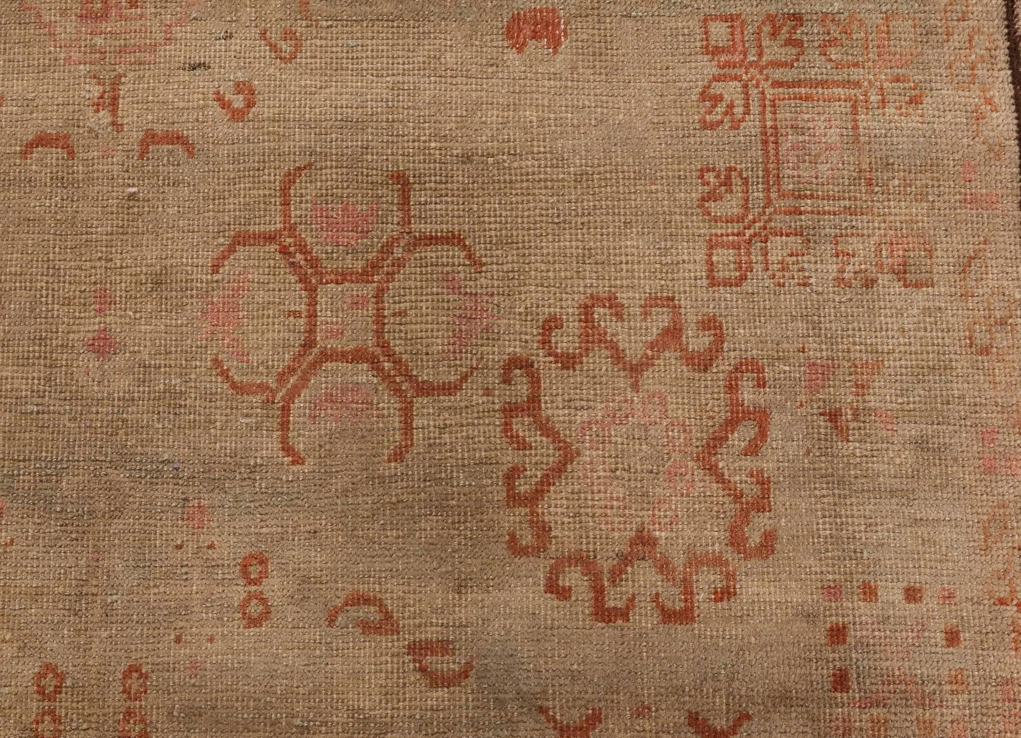 Midcentury Samarkand handmade wool rug.
Size: 6'5