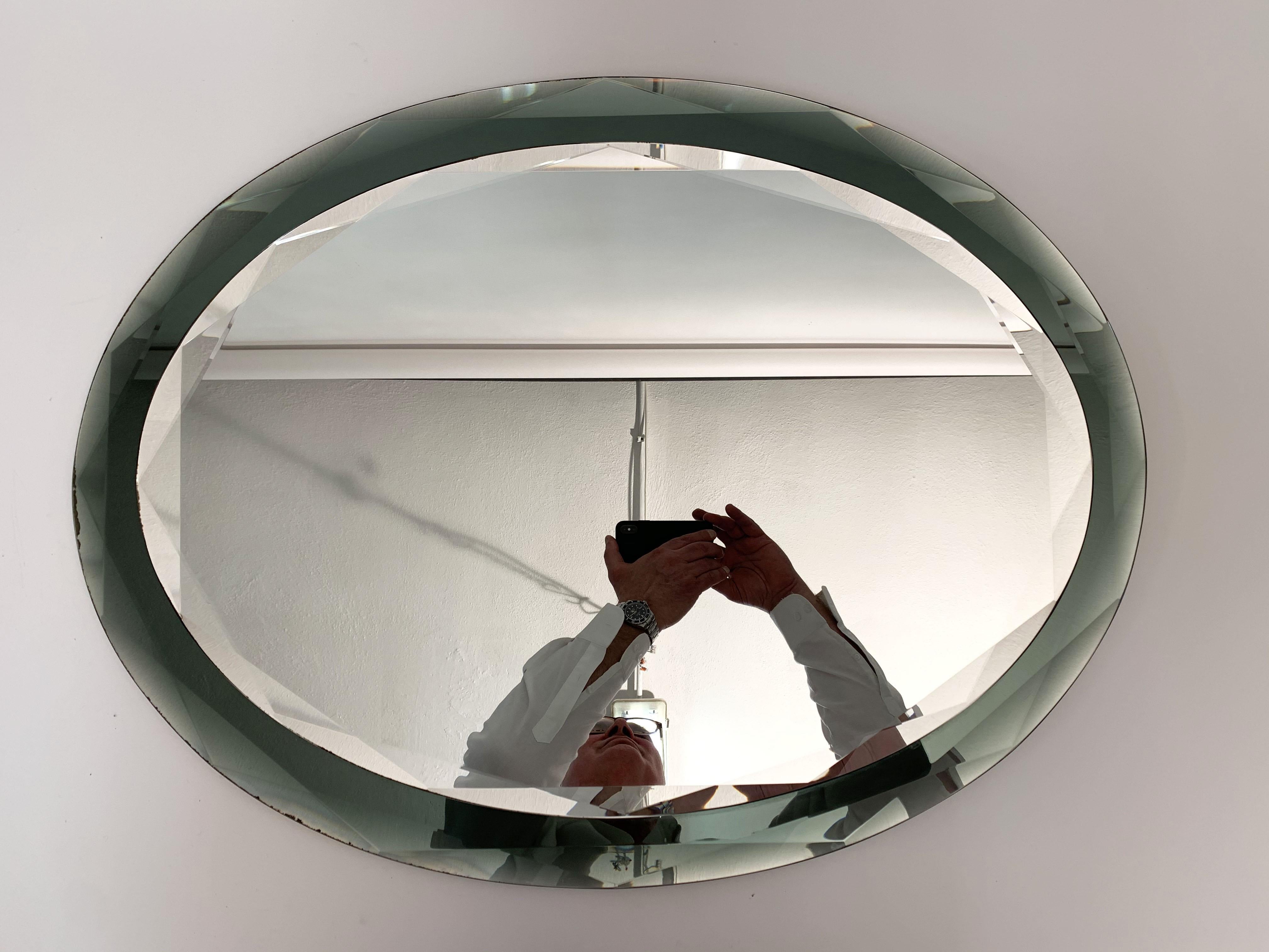 Midcentury Santambrogio & De Berti Oval Italian Scalloped Wall Mirror, 1950s 8