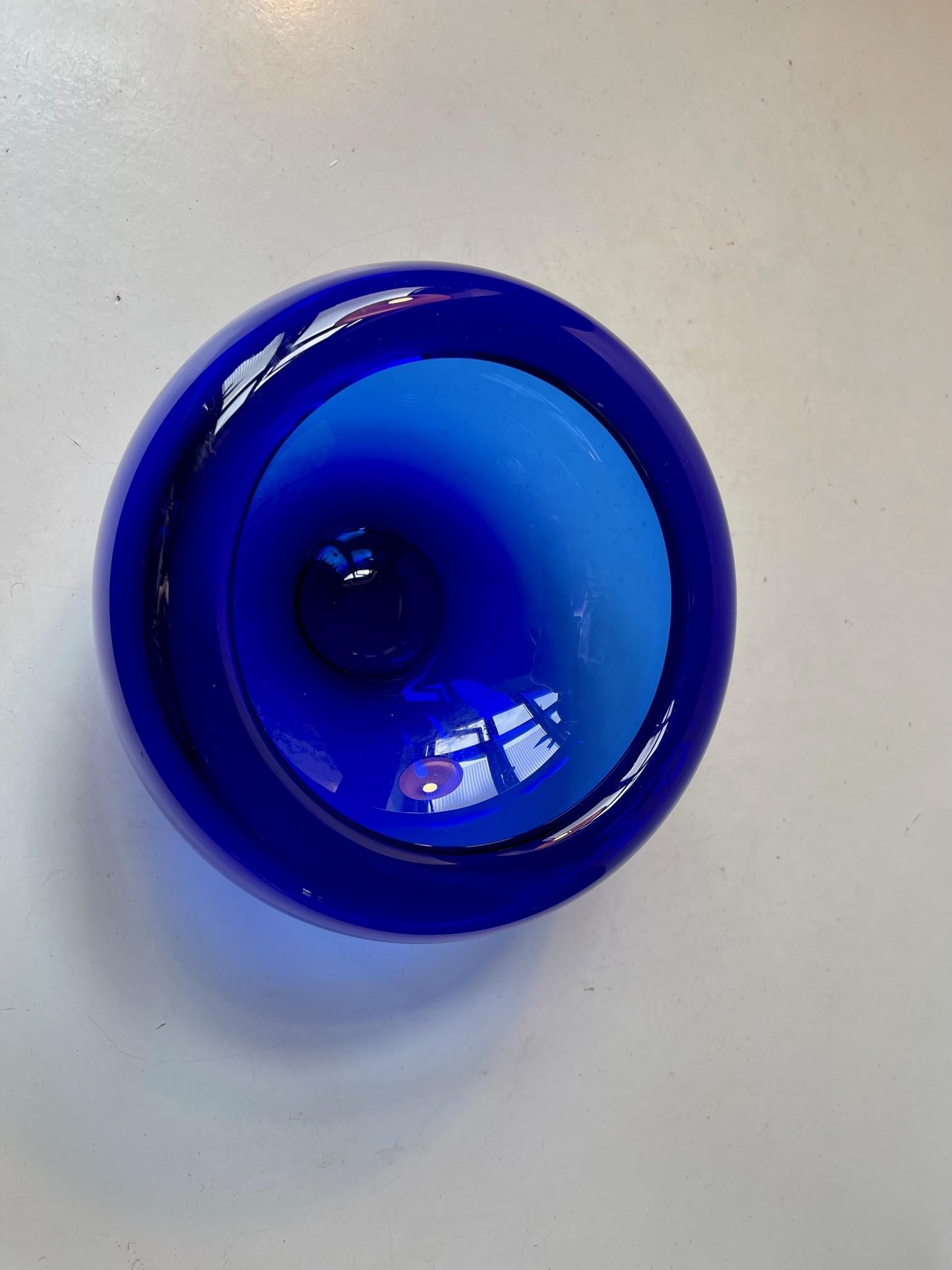 Danish Midcentury Sapphire Blue Holmegaard Glass Bowl by Per Lütken For Sale