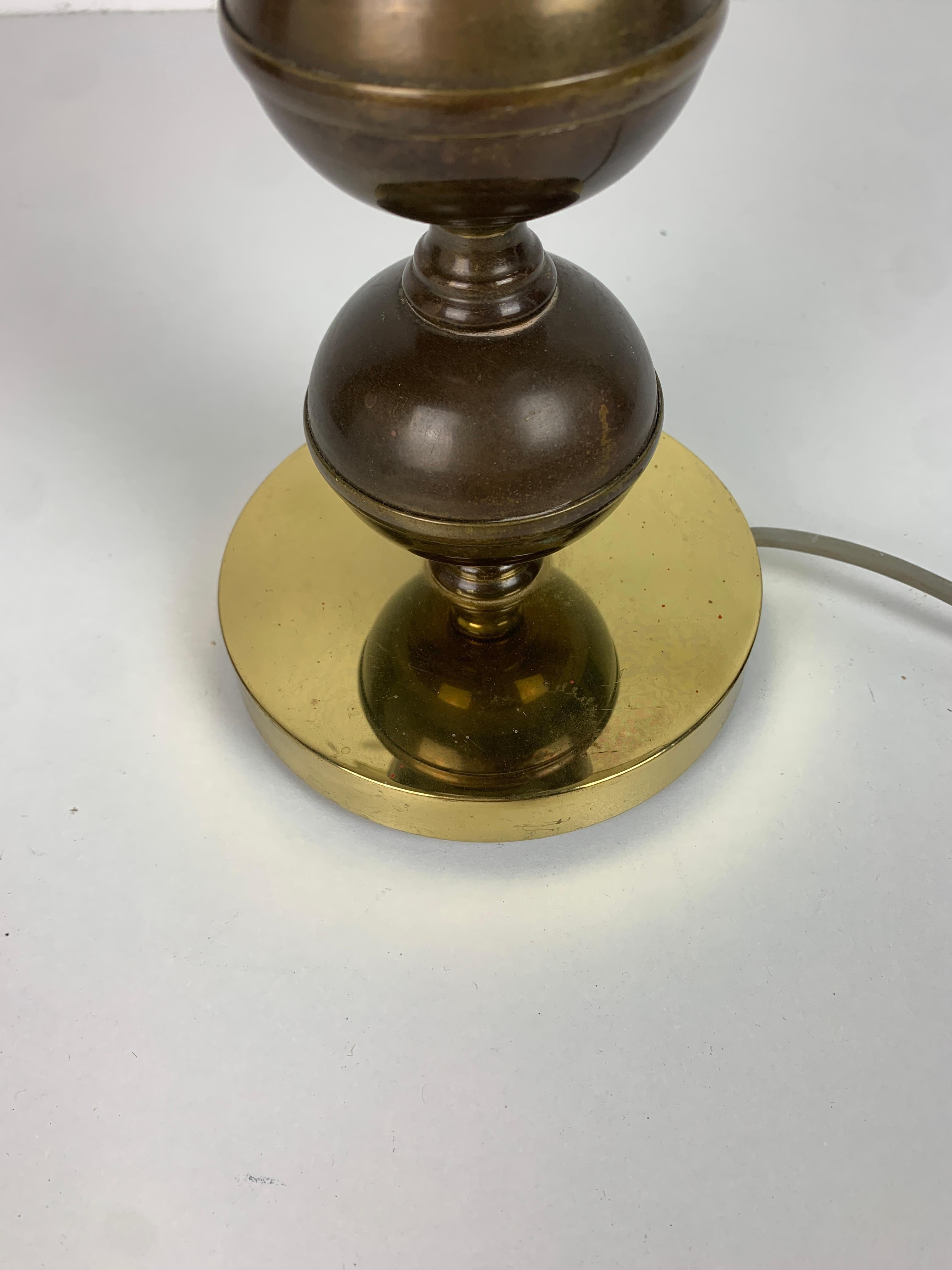 Midcentury Scandinavian brass cocoon mushroom lamp, Borens Boras, Sweden 1960s In Good Condition For Sale In Zaandam, NL