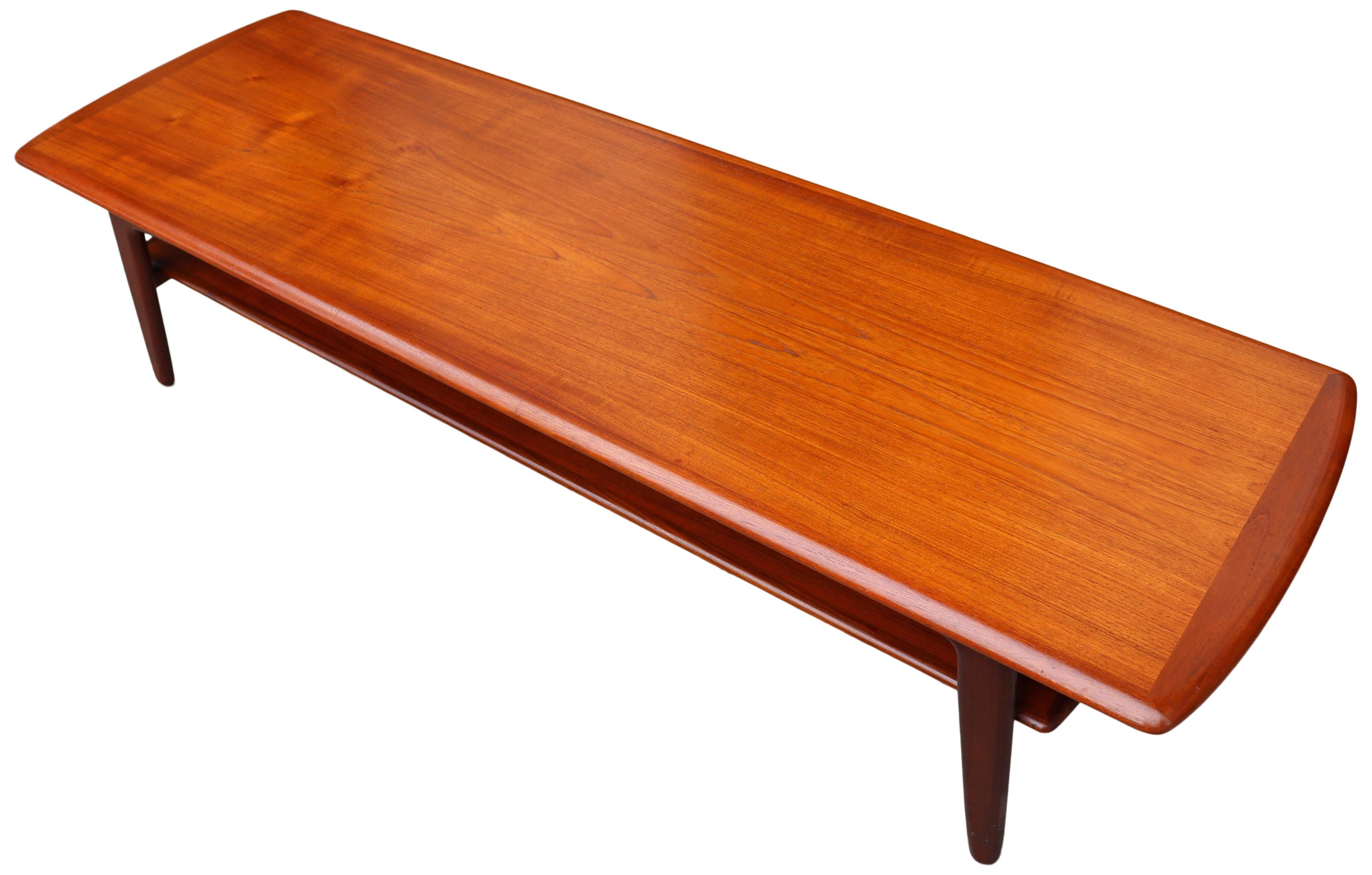 Mid-Century Modern Midcentury Scandinavian Coffee Table by Svend Aage Madsen For Sale