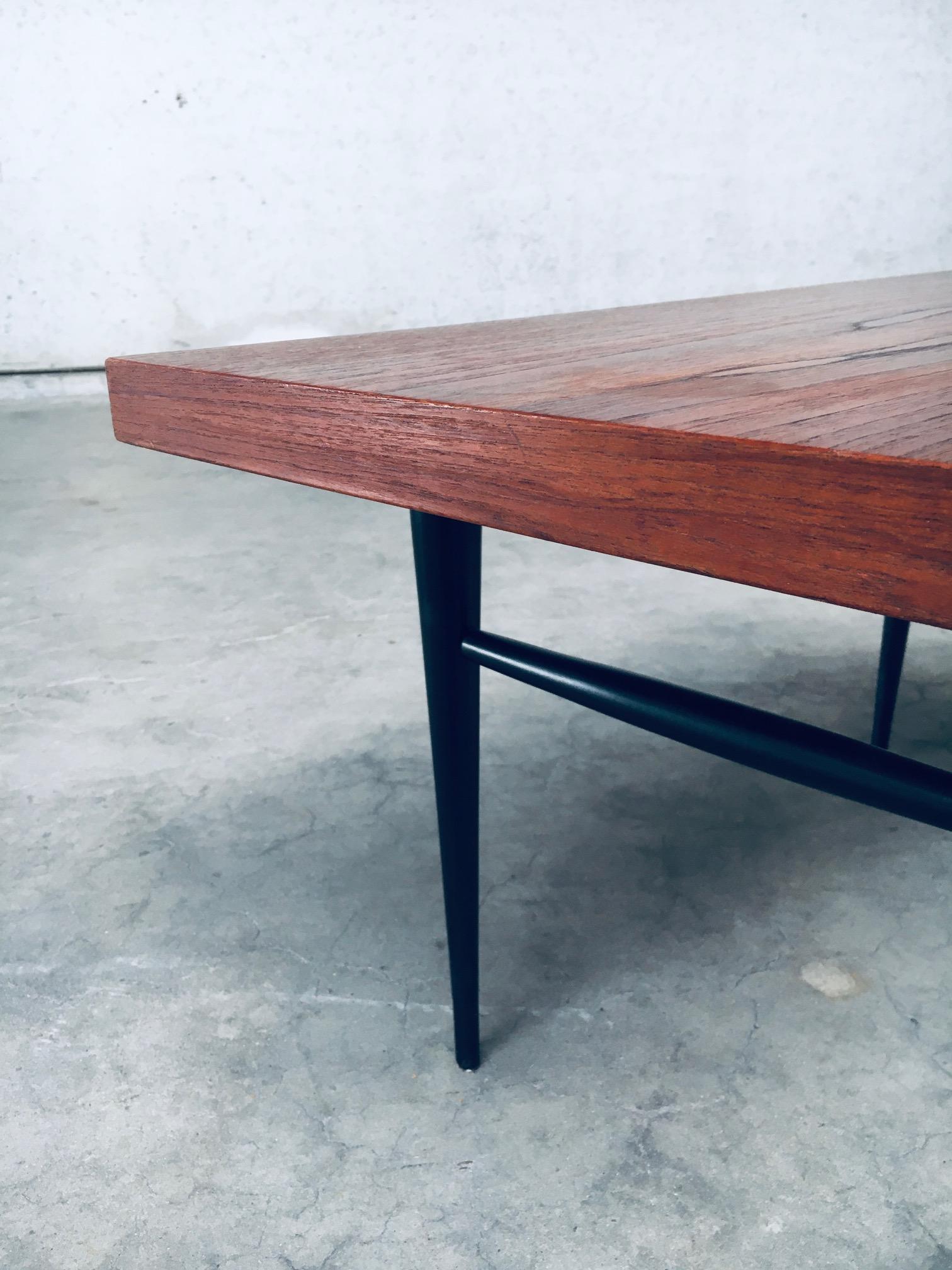 Midcentury Scandinavian Design Coffee Table, Denmark 1960's For Sale 6