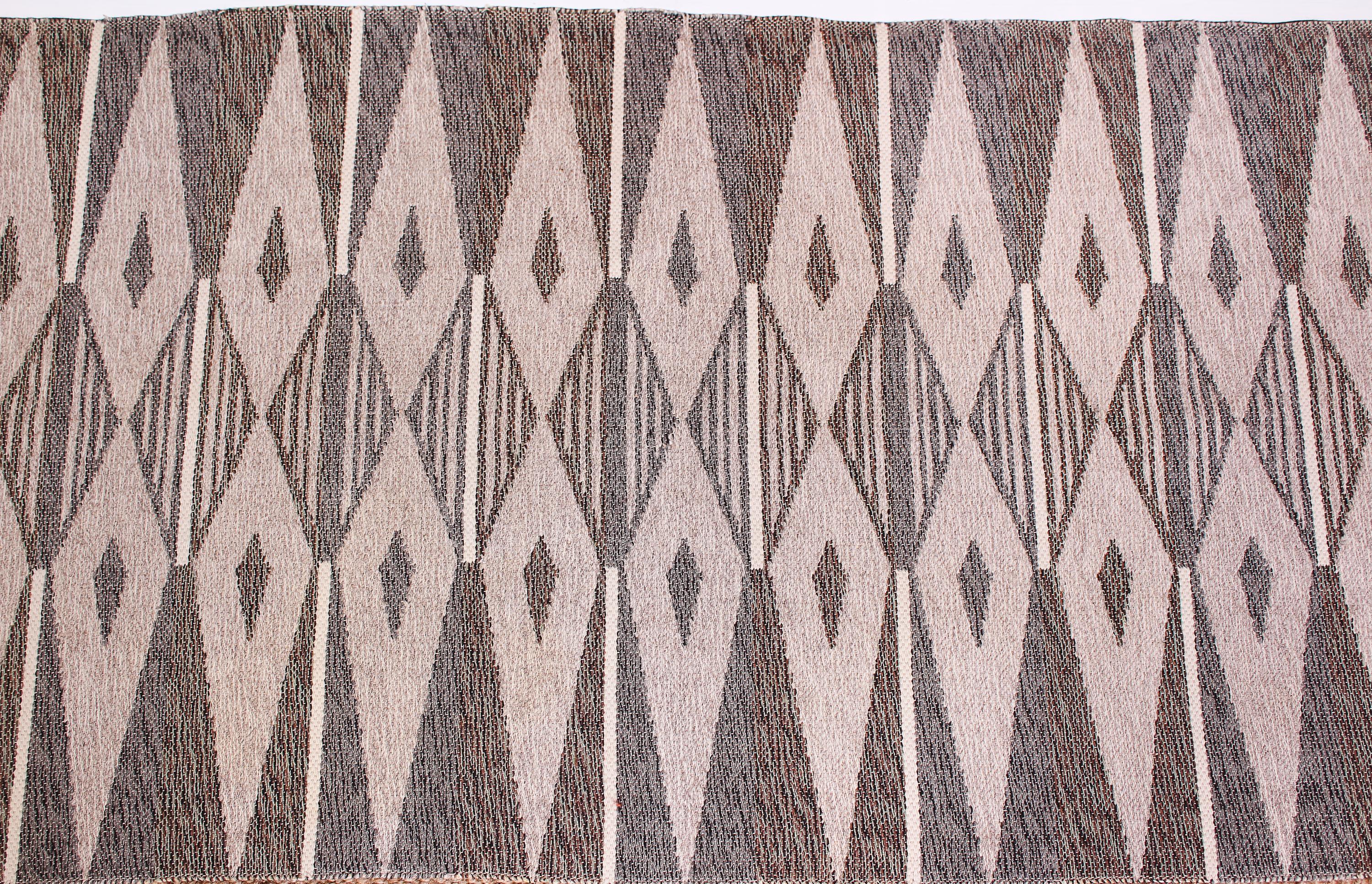 Scandinavian Modern Midcentury Scandinavian Flat-Weave Gallery Carpet, 1950s For Sale