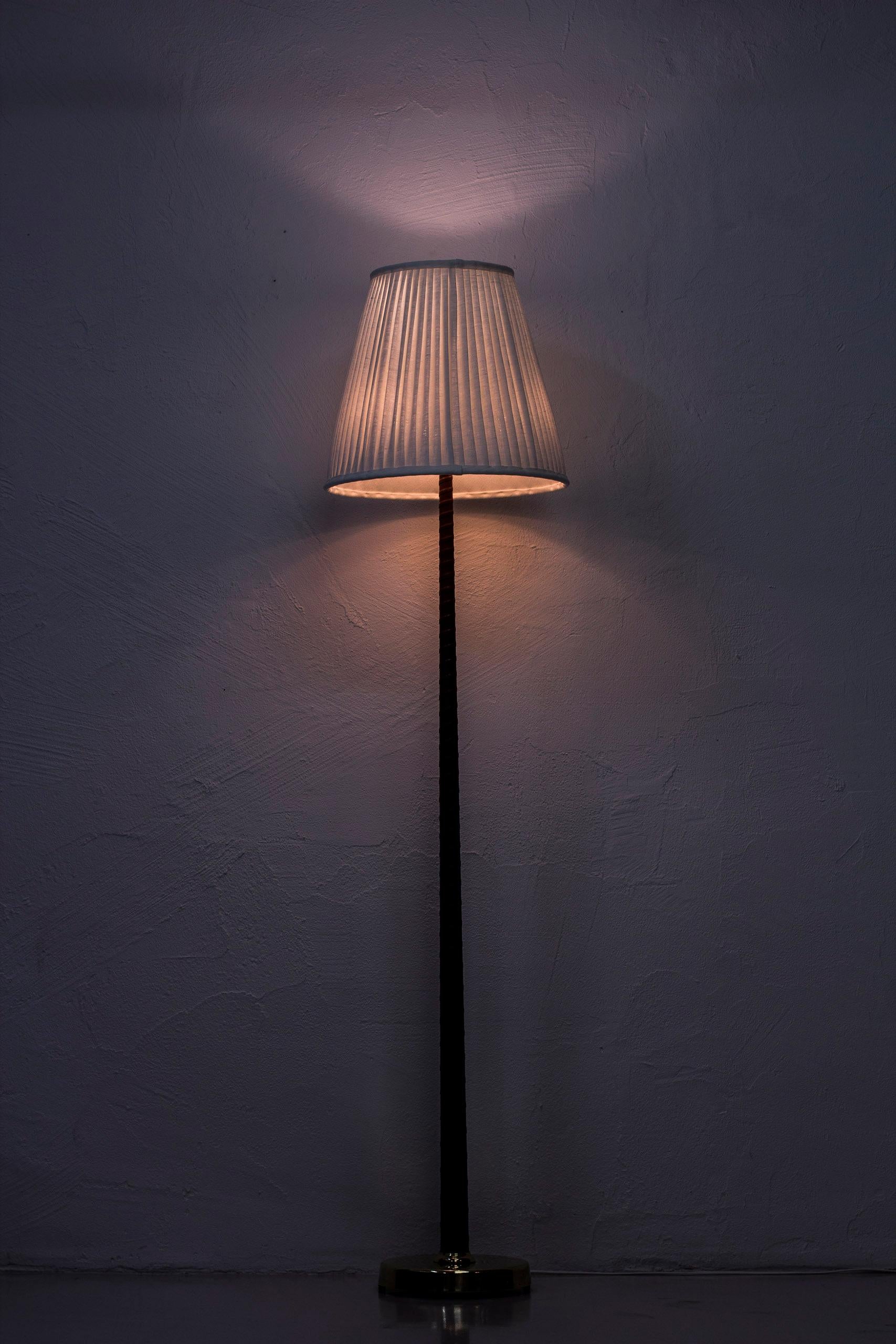 Midcentury Scandinavian Floor Lamp by Hans Bergström, Ateljé Lyktan, 1940s 3