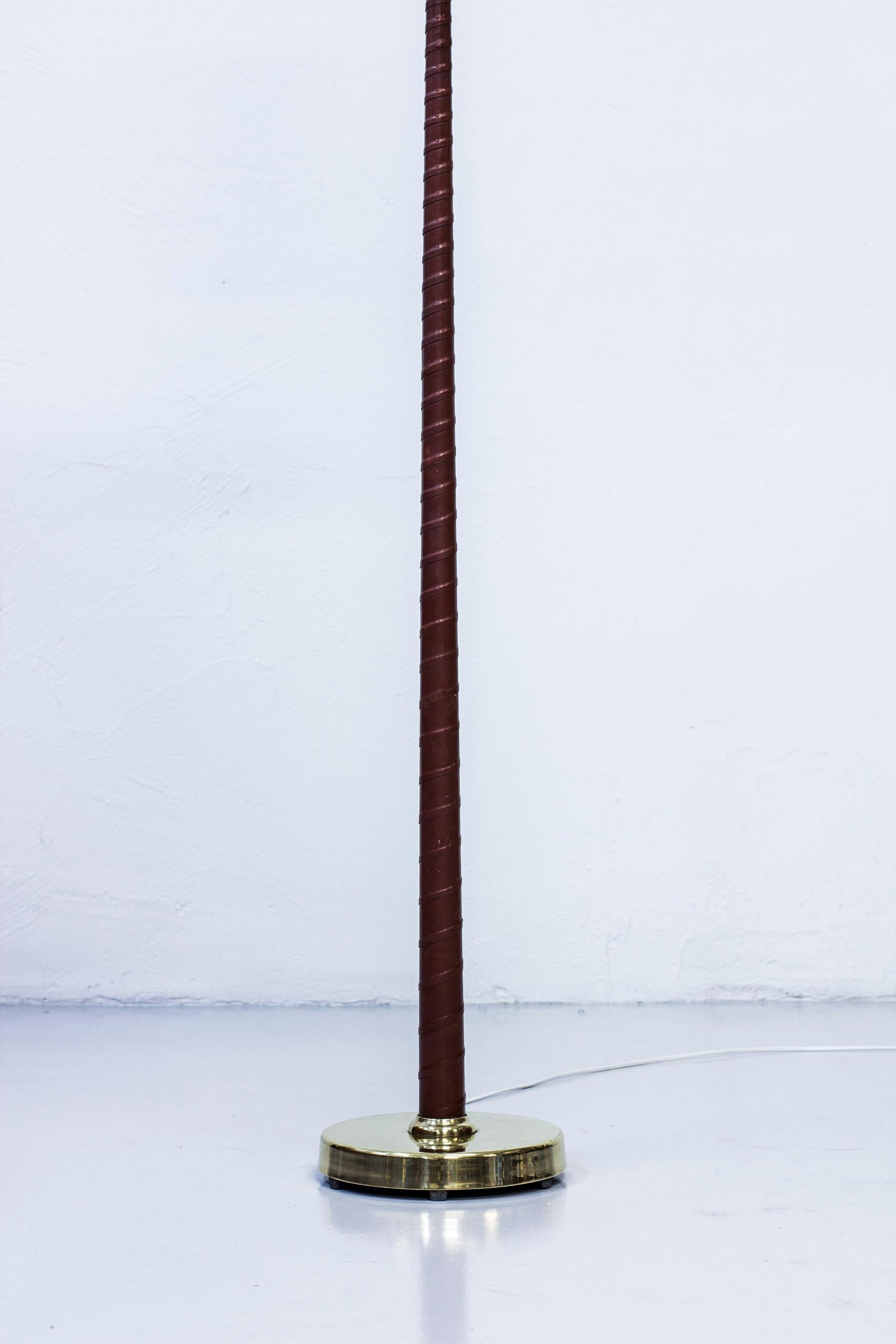 Leather Midcentury Scandinavian Floor Lamp by Hans Bergström, Ateljé Lyktan, 1940s