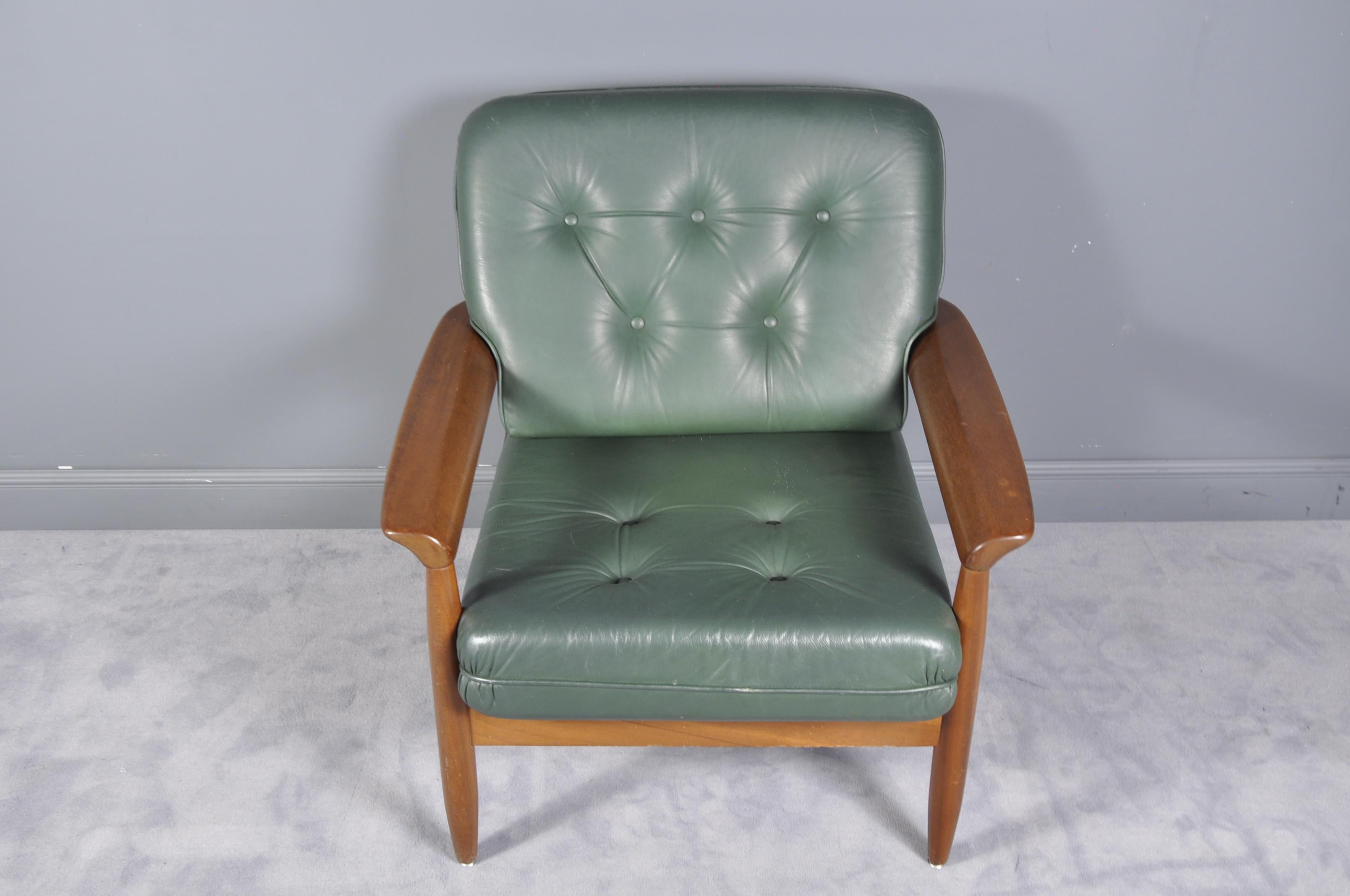 Midcentury Scandinavian Green Leather Sofa Set, 1960s 14