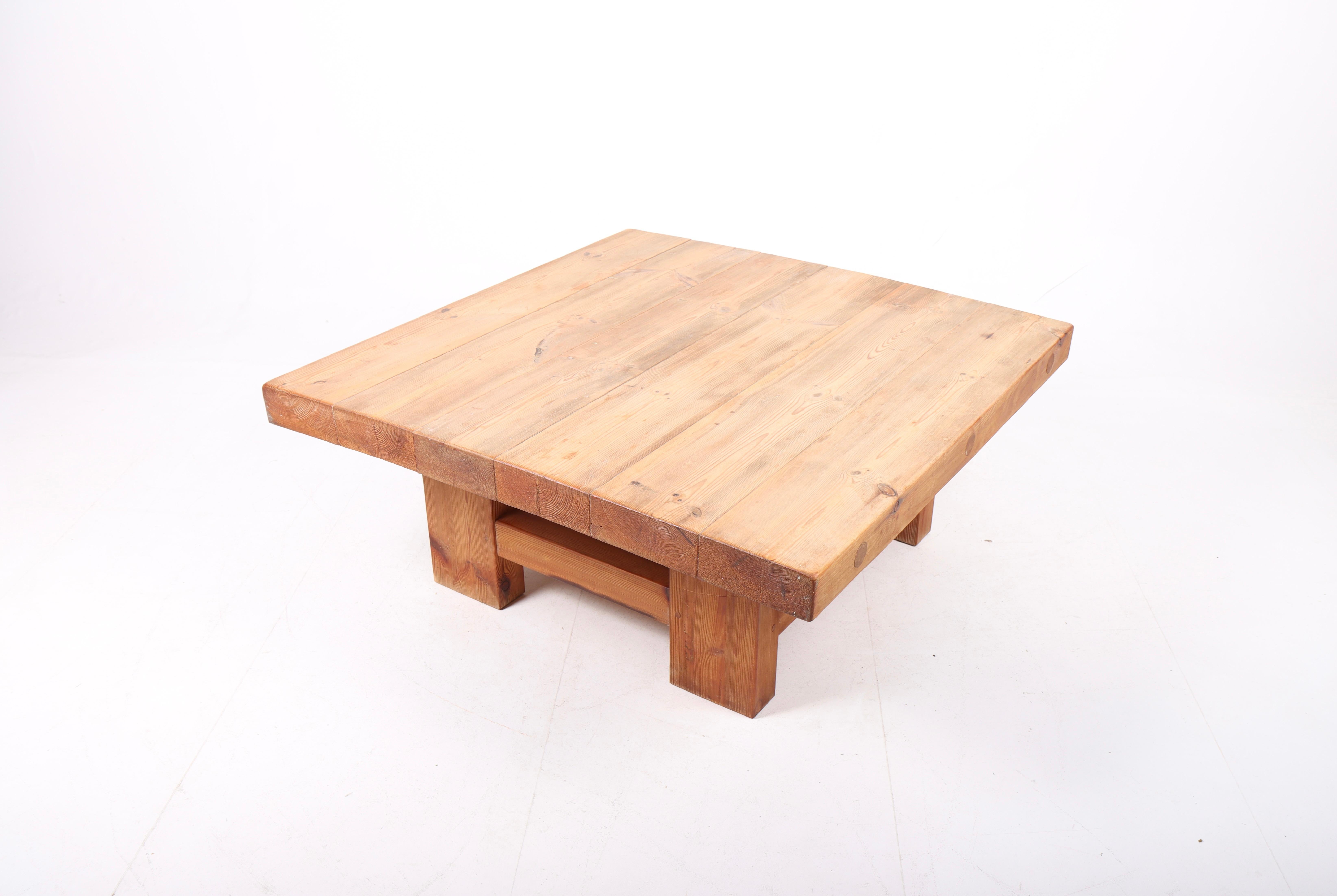 Mid-Century Scandinavian Low Table in Solid Patinated Pine, 1950s For Sale 2