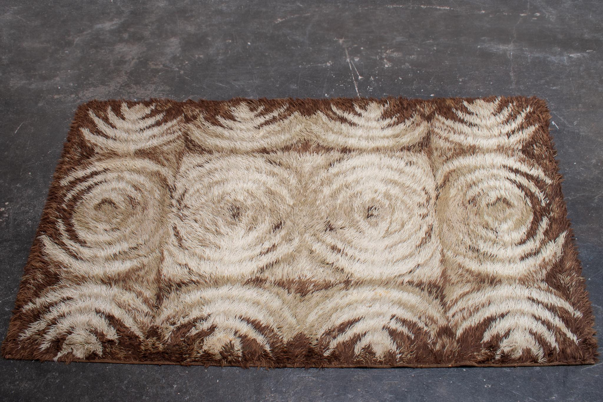Skandinavisch-moderner Rya-Teppich aus der Jahrhundertmitte (Schwedisch) im Angebot