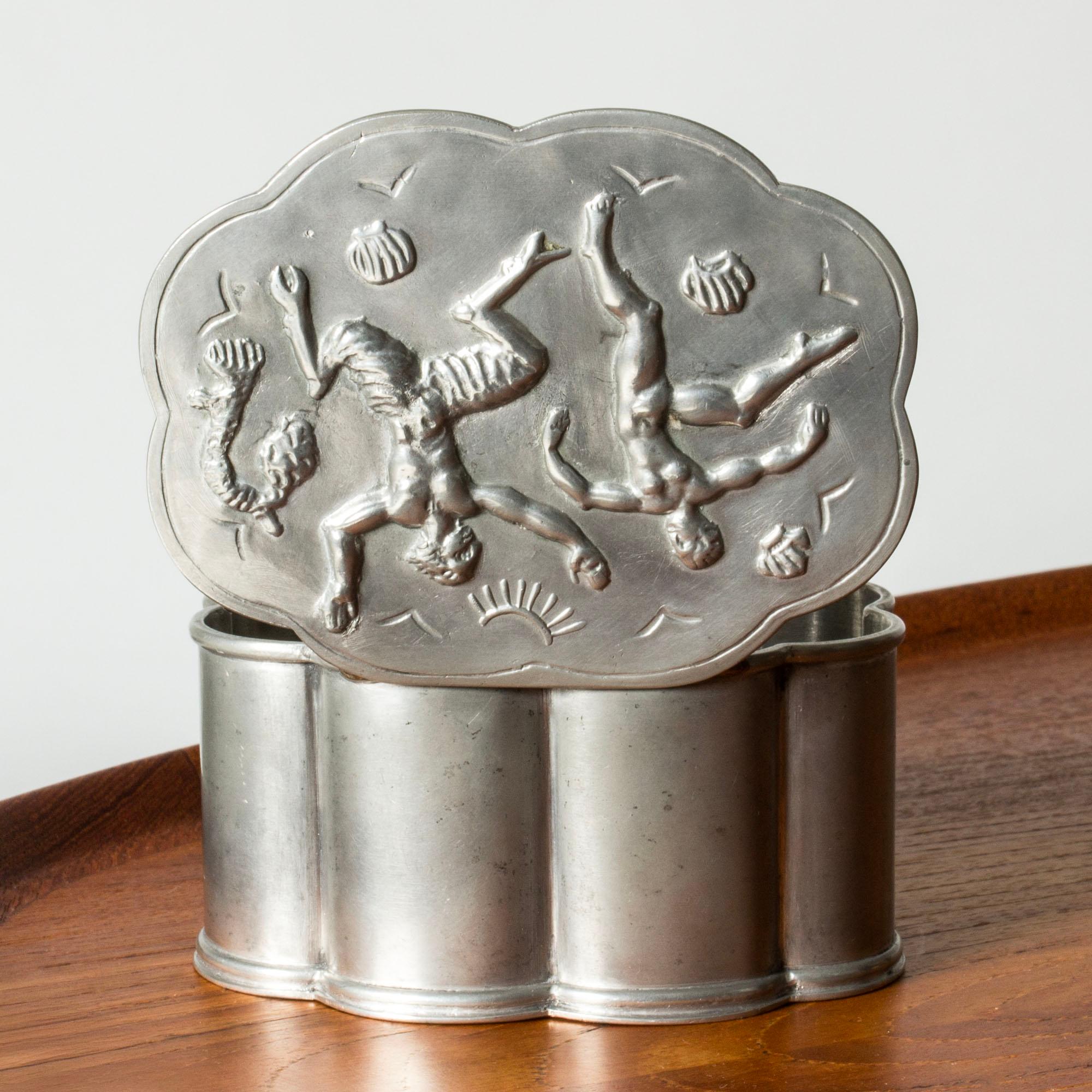 Midcentury Scandinavian Pewter jar, Herman Bergman, Sweden, 1937 In Good Condition For Sale In Stockholm, SE