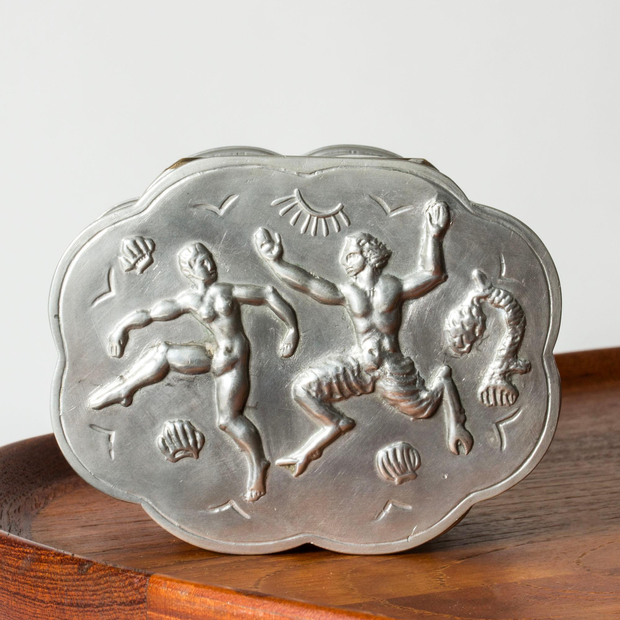 Midcentury Scandinavian Pewter jar, Herman Bergman, Sweden, 1937 For Sale 1