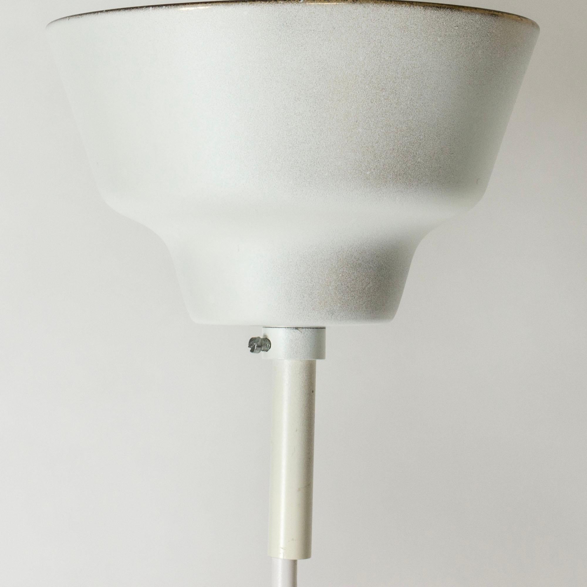 Lampada scandinava di metà secolo in resina Cocoon di Hans Bergström, Svezia, anni '50 In condizioni buone in vendita a Stockholm, SE