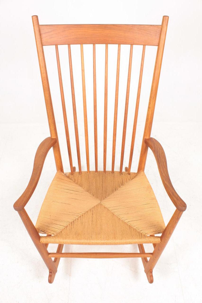 Mid-20th Century Midcentury Scandinavian Rocking Chair in Oak by Hans Wegner, 1950s For Sale