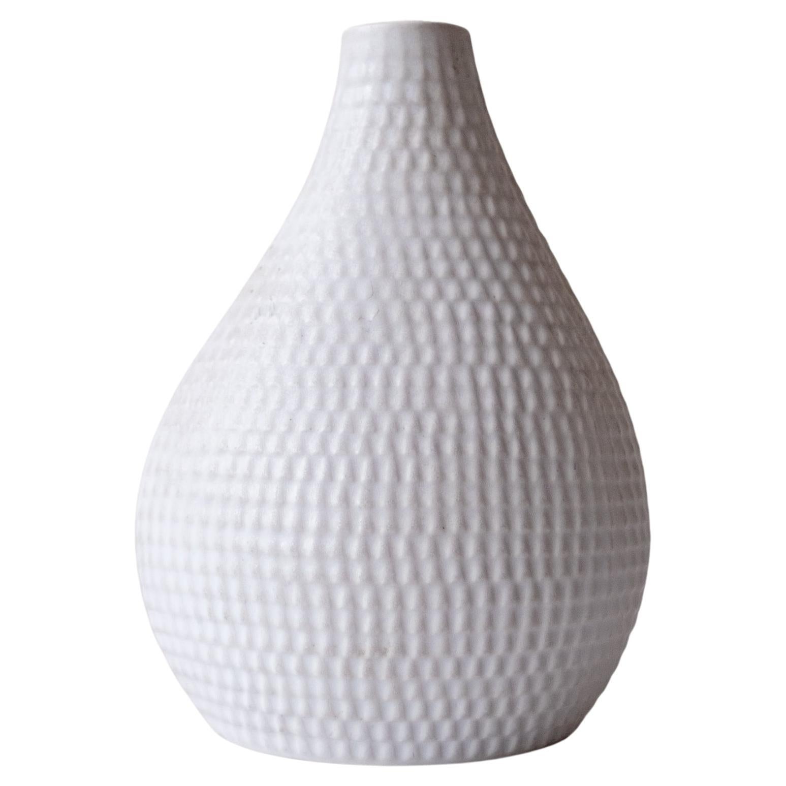Vase scandinave Reptil blanc mat Stig Lindberg du milieu du siècle dernier en vente