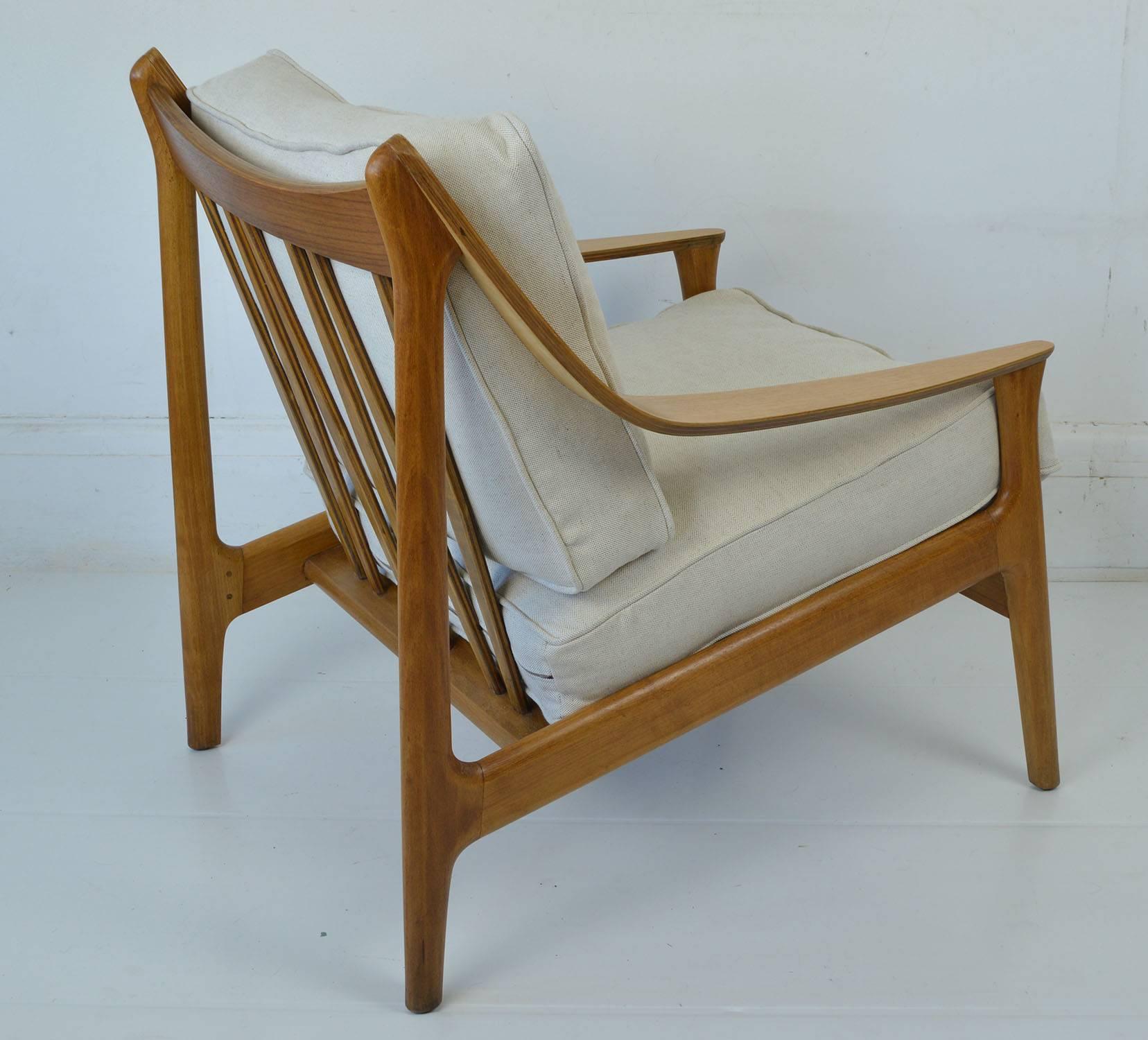 Scandinavian Modern Midcentury Scandinavian Style Bent Ply and Beech Chair