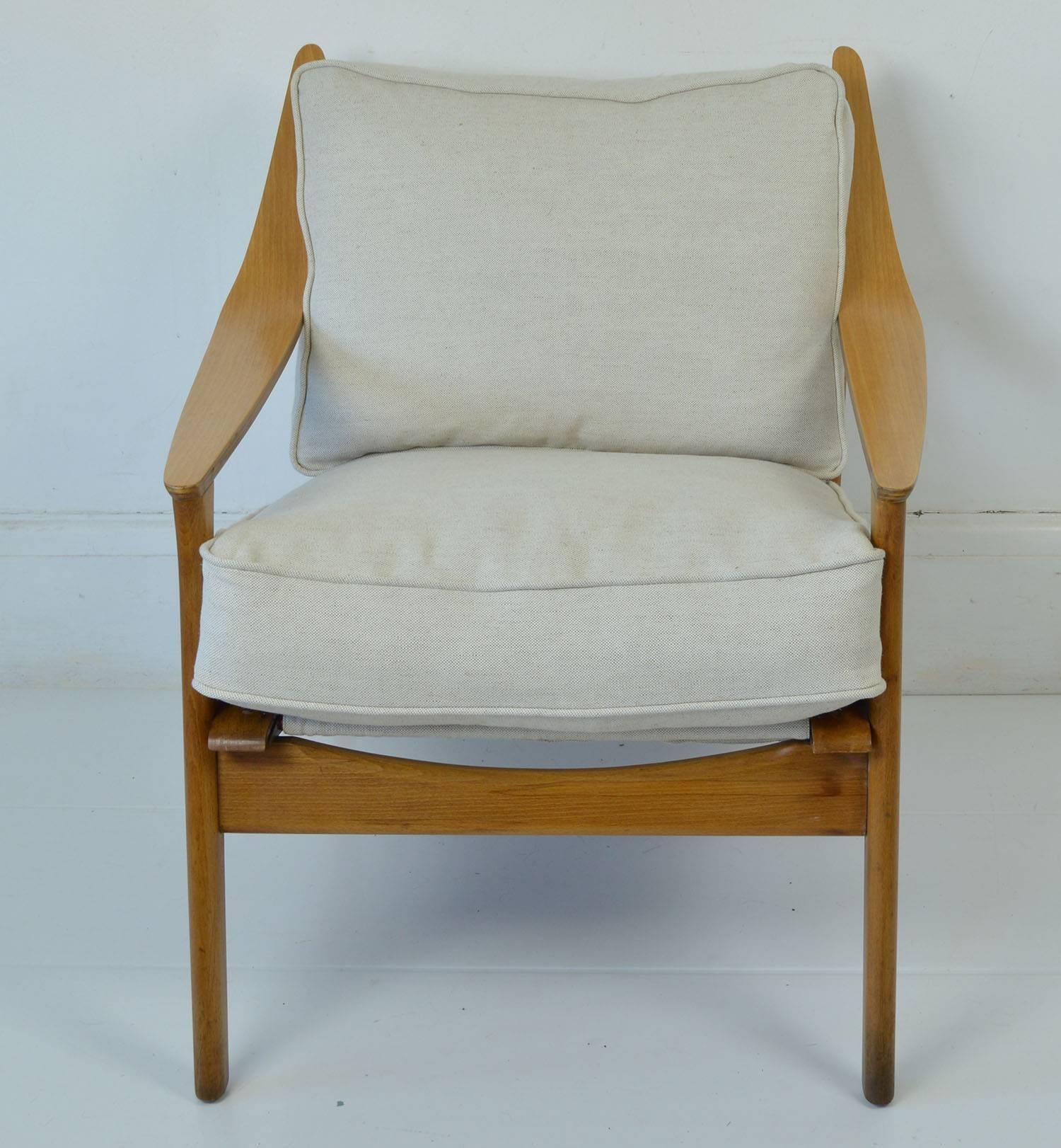 Machine-Made Midcentury Scandinavian Style Bent Ply and Beech Chair