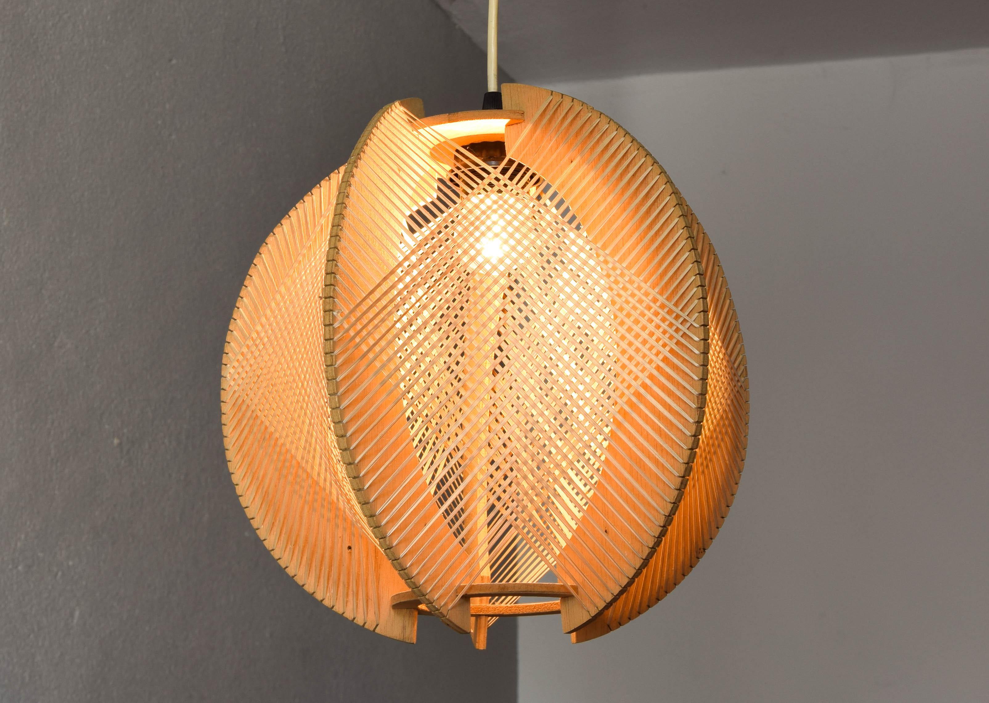 Late 20th Century Midcentury Scandinavian Style Chandelier in Wood and Raffia, 1970
