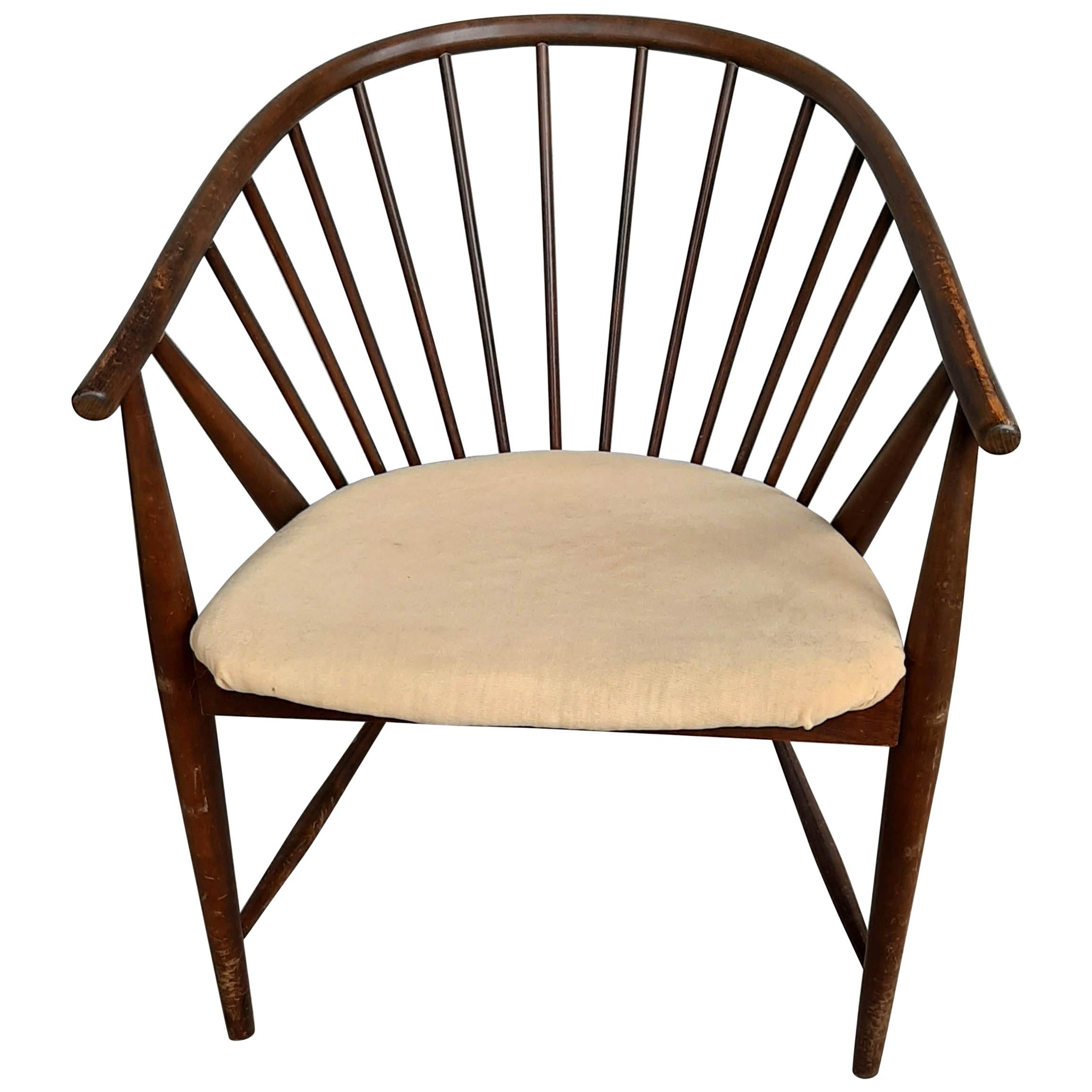 Chaise en plumes de soleil scandinave du milieu du siècle par Sonna Rosen