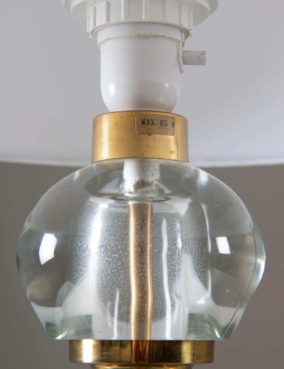 Midcentury Scandinavian Table Lamp in Brass and Glass In Good Condition For Sale In Karlstad, SE