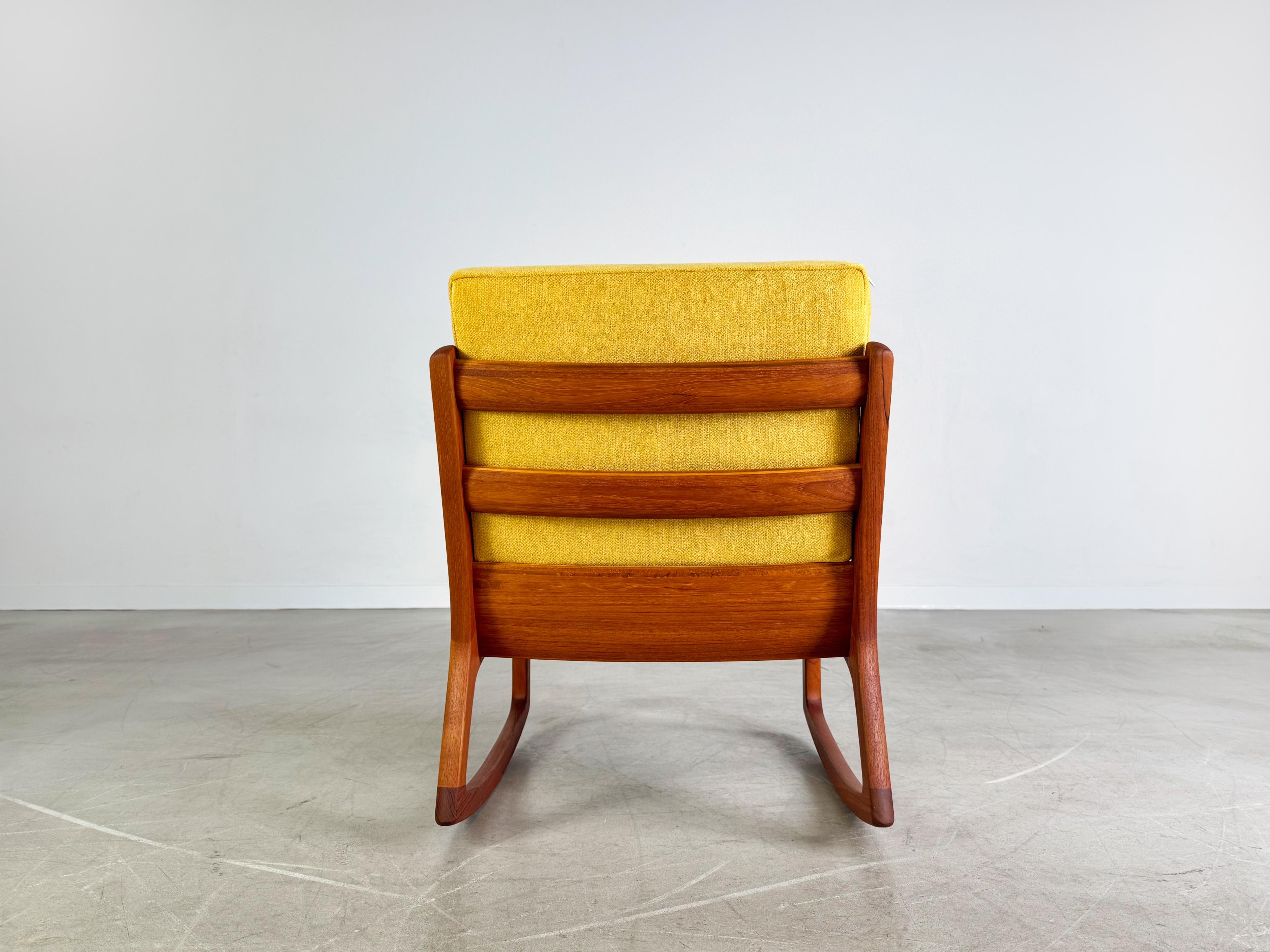 Mid-20th Century Midcentury Schaukelstuhl France & Søn Ole Wanscher danish teak For Sale