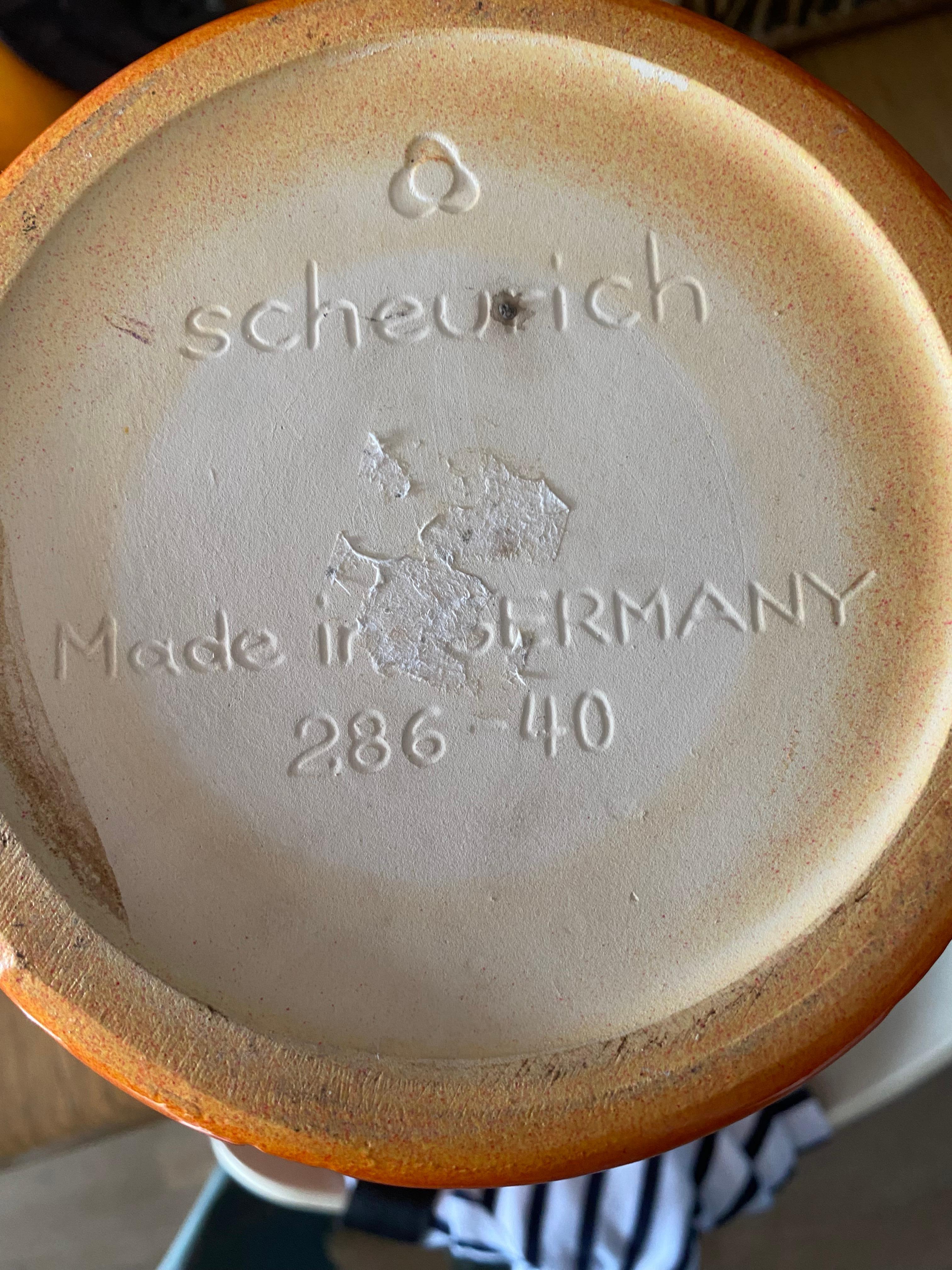 Milieu du XXe siècle Grand vase moderne du milieu du siècle orange vif de Scheurich Keramik en vente