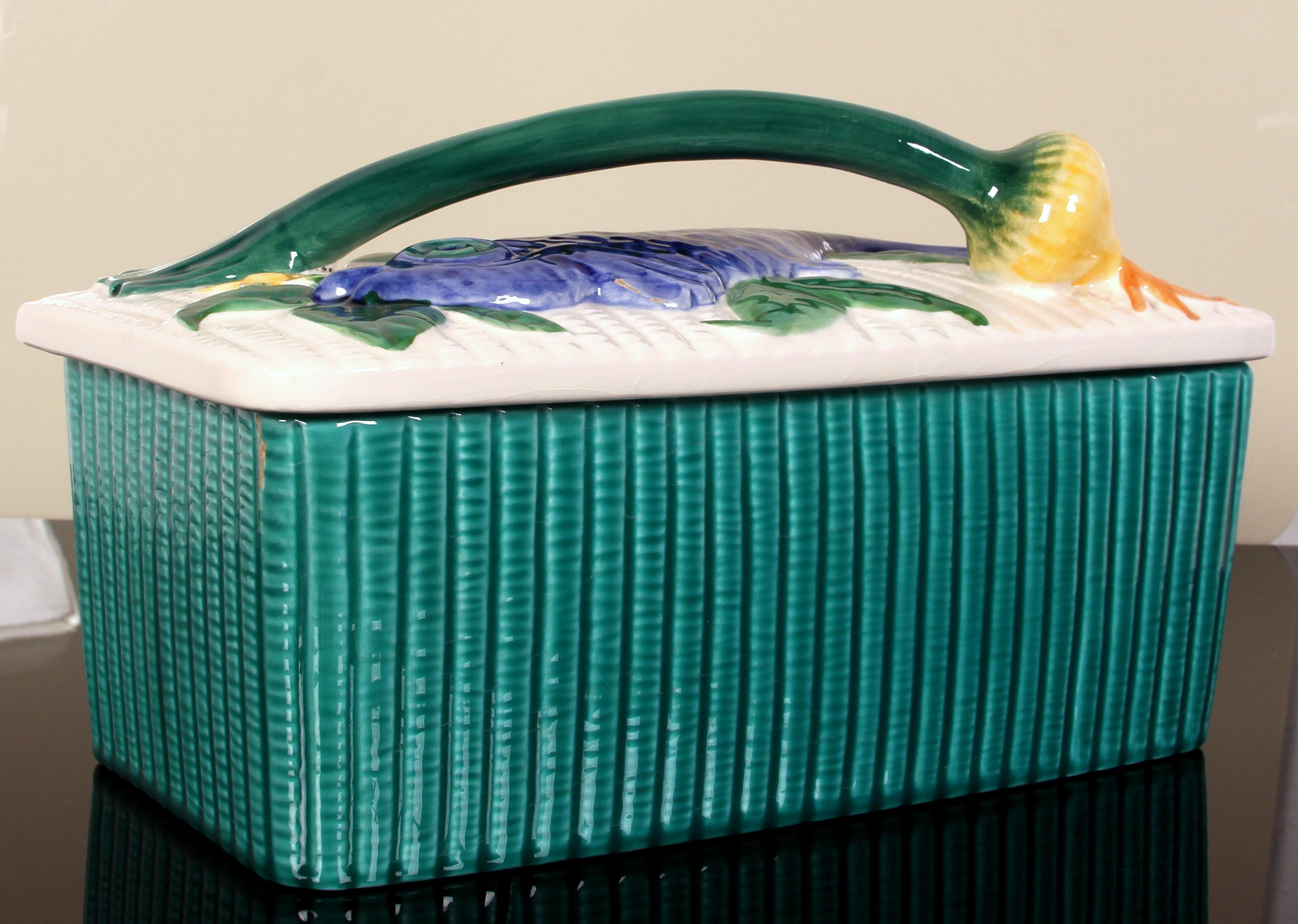 SCHRAMBERG MAIOLICA di metà secolo  scatola Barbotine FISH TUREEN TERRINE dipinta a mano in vendita 6