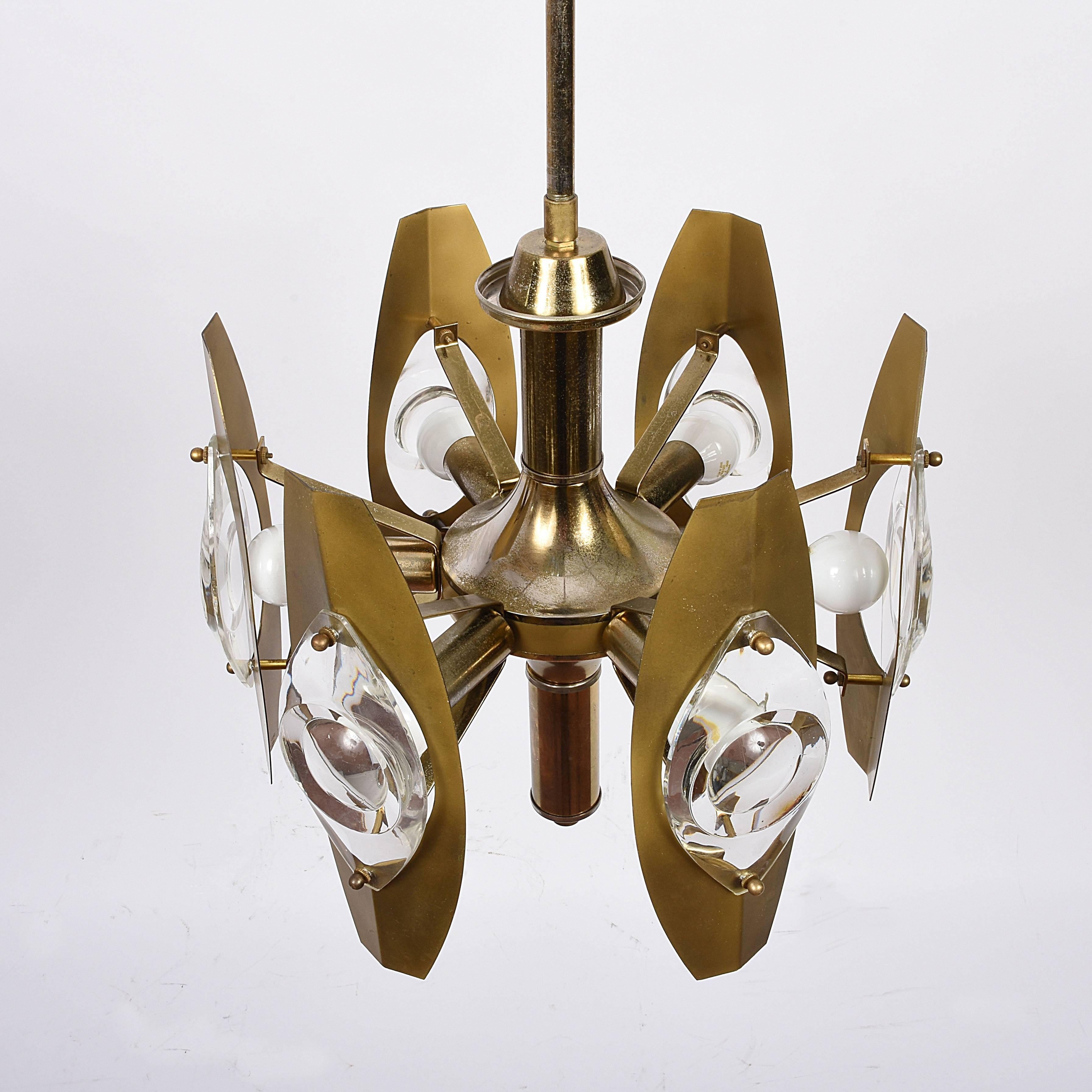 Midcentury Sciolari Glass and Polished Gilt Brass Italian Chandelier, 1960s For Sale 5