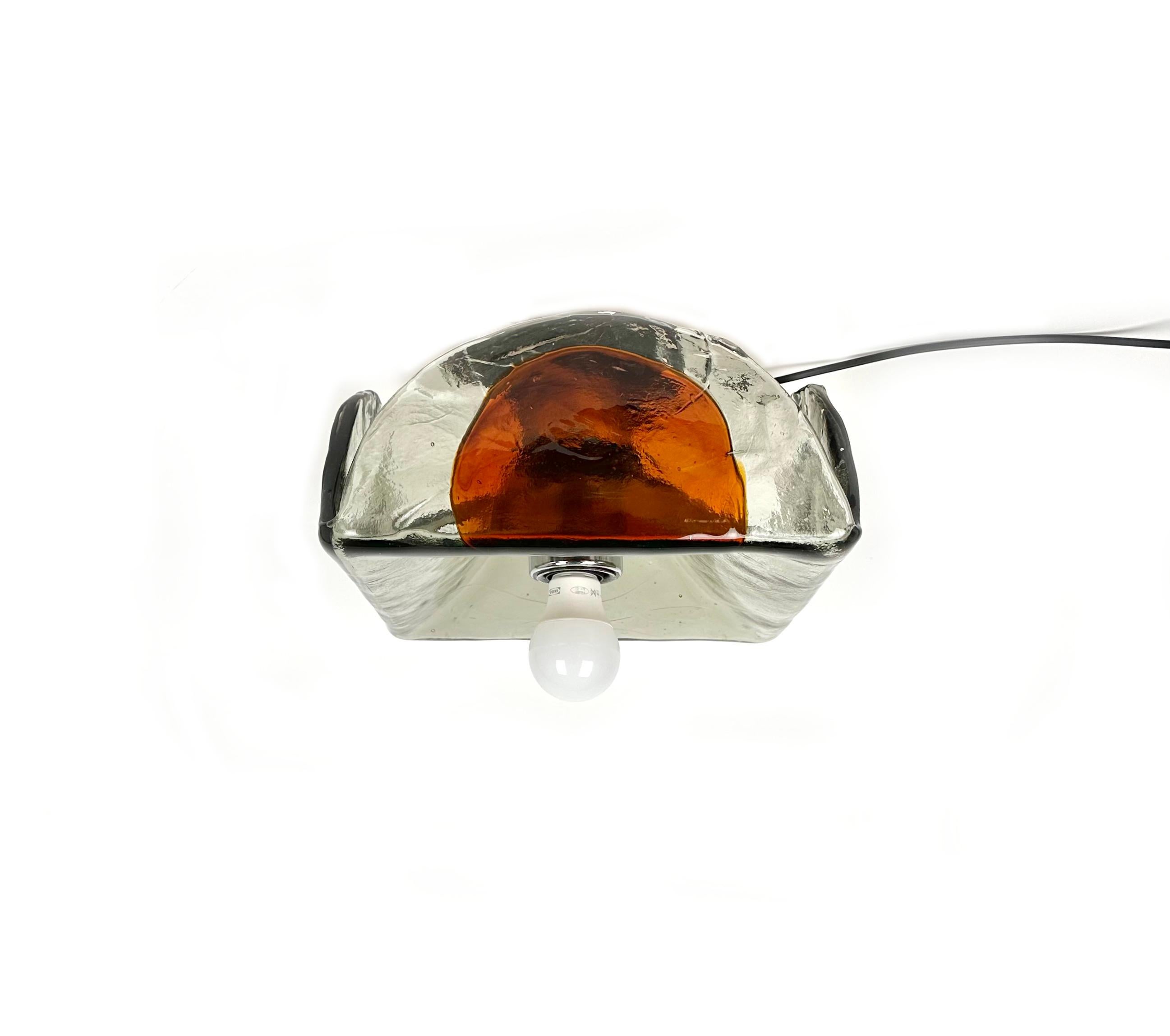 Mid-Century Modern Midcentury Sconce Wall Lamp in Murano Glass by Carlo Nason, Italy 1970s For Sale