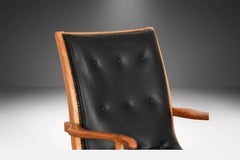 MidCentury Scoop Lounge Chair in the style of Milo Baughman