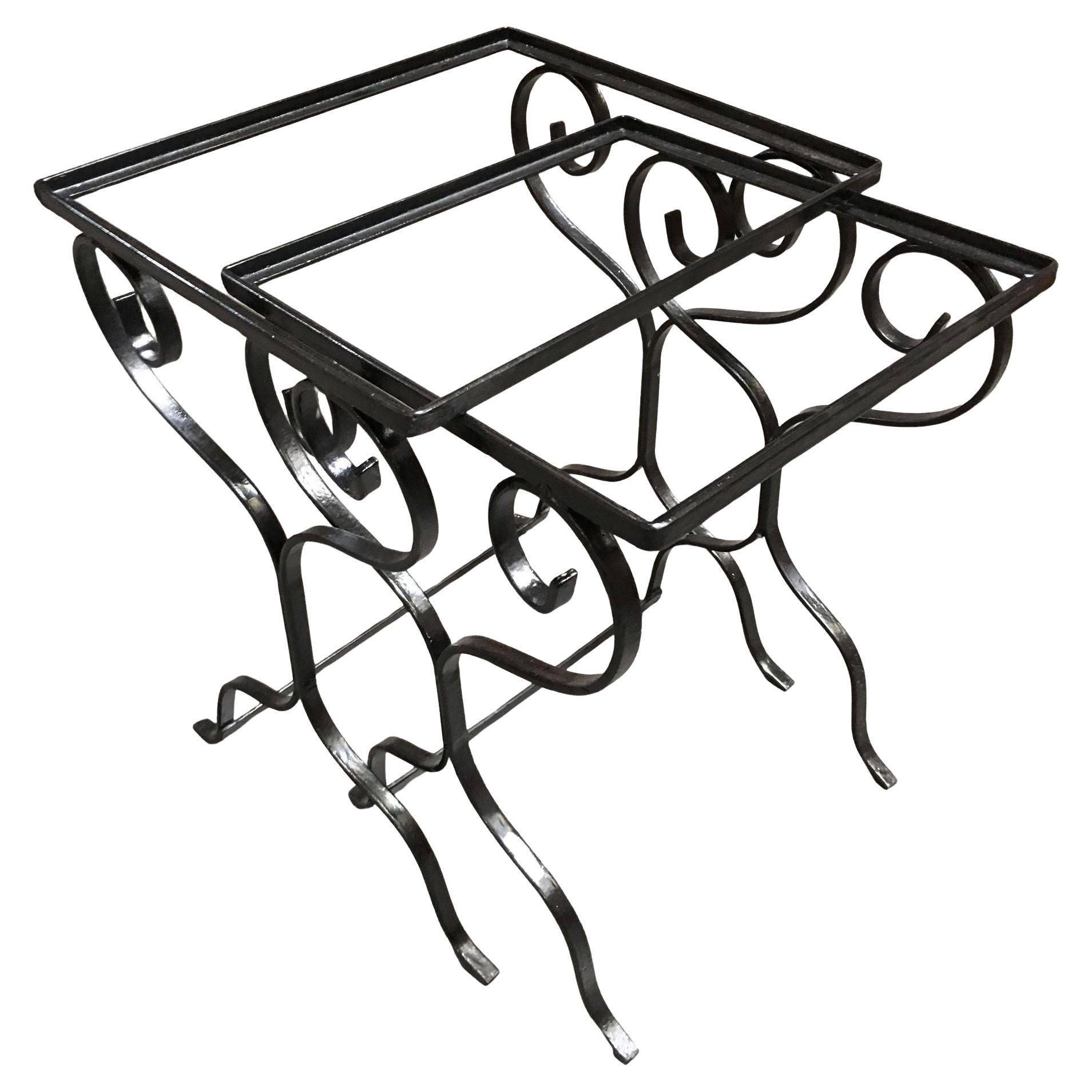 Midcentury Scrolling Iron Patio Nesting Side Tables with Glass Tops, Pair For Sale