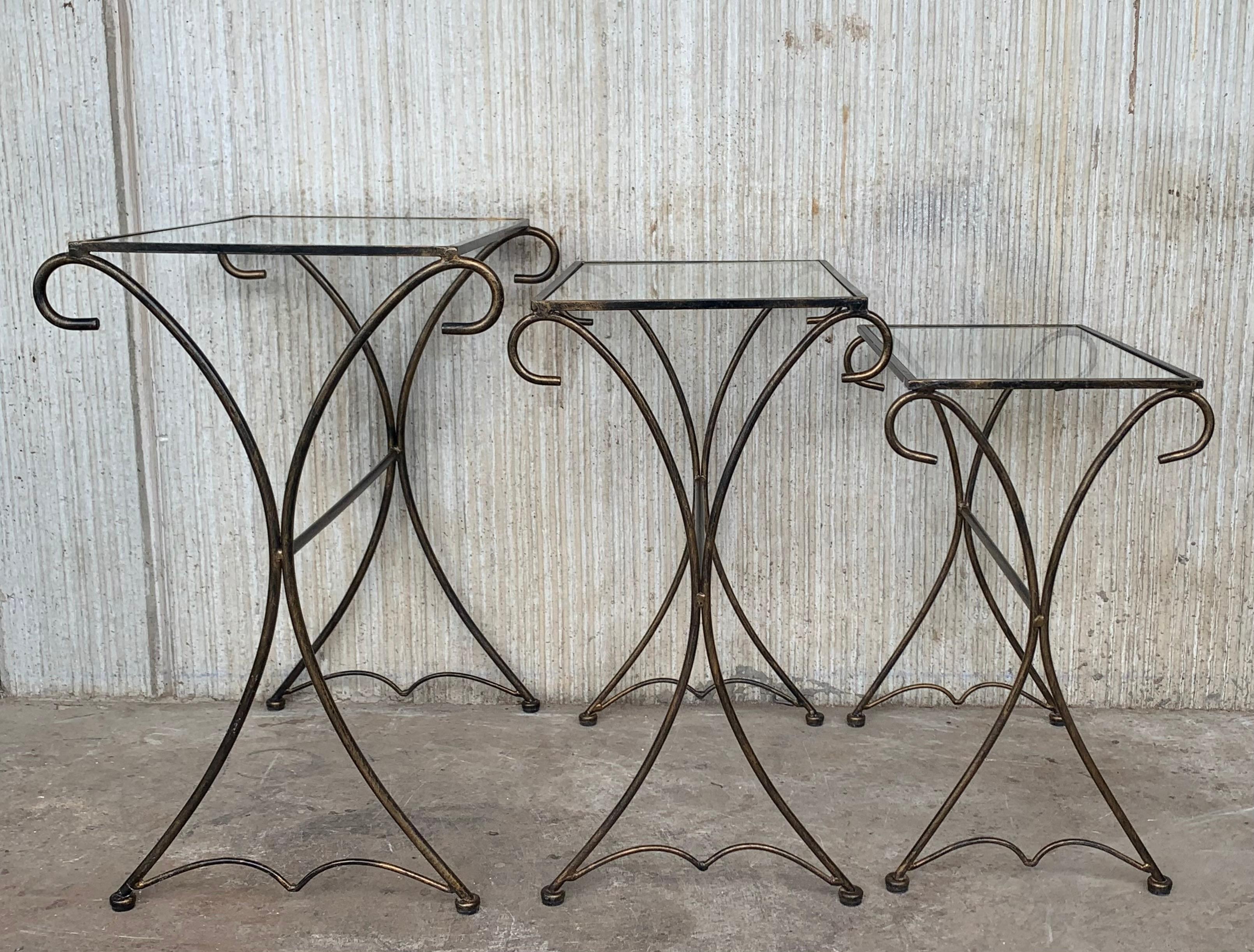 Spanish Midcentury Scrolling Iron Patio Nesting Side Tables with Glass Tops, Set of 3 For Sale